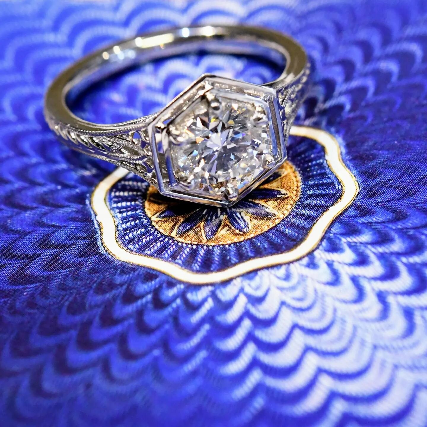 Making a new ring drawn from #vintagejewelry inspiration, 3D printed and set with a #labgrowndiamond is a satisfying bridge exploring a century of jewelry making.
