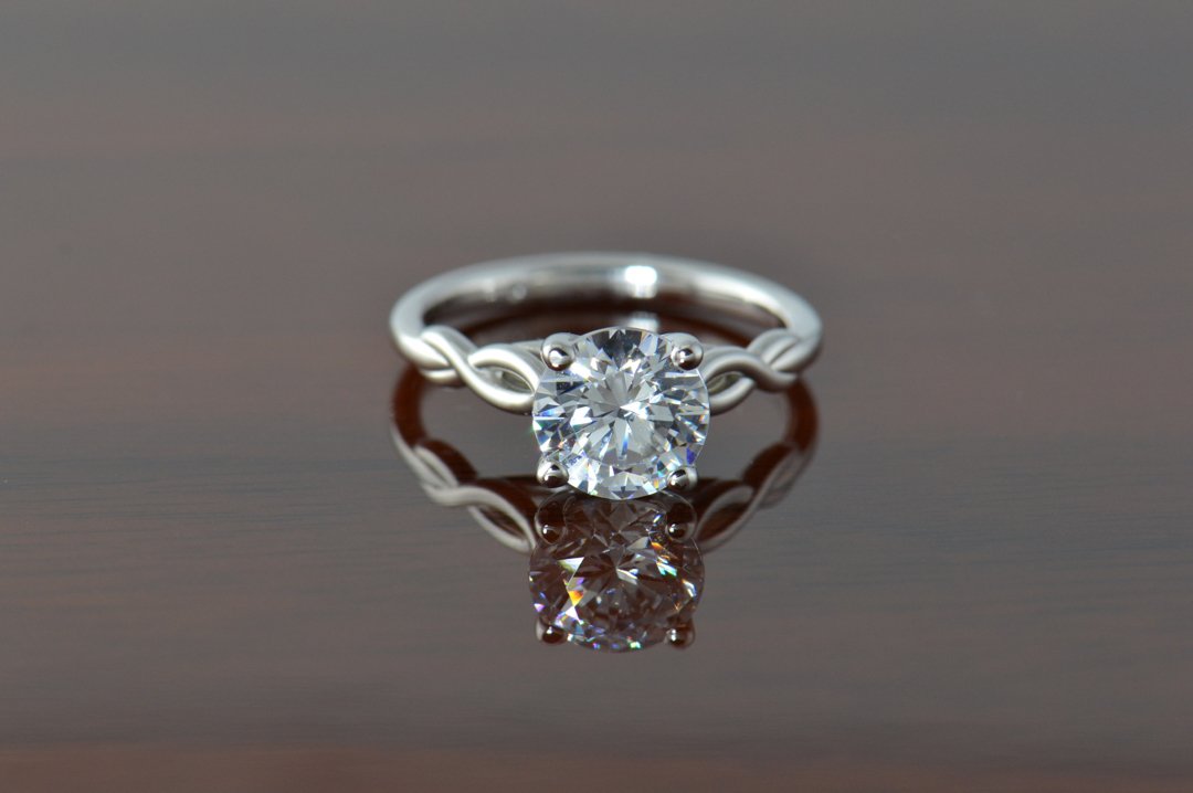 darvier-woven-engagement-solitaire.jpg