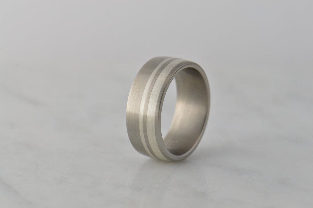 darvier-dual-wide-sterling-inlay-titanium-ring.jpg