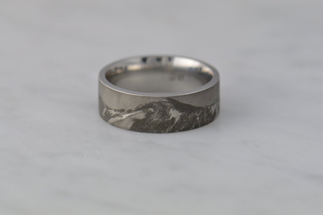 darvier-photo-realism-engraving-ring.jpg