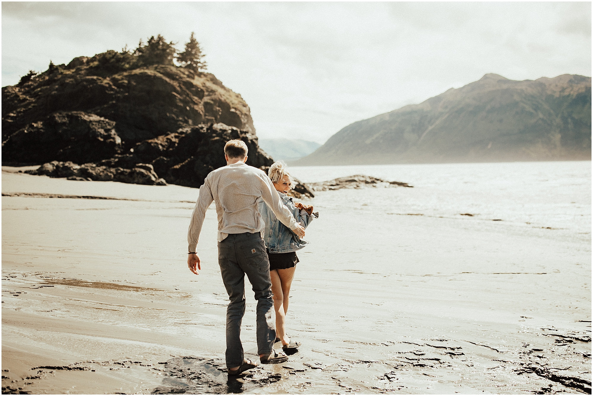 Beluga Point Alaska Lovers_Cassie Trottier Photography1024.jpg