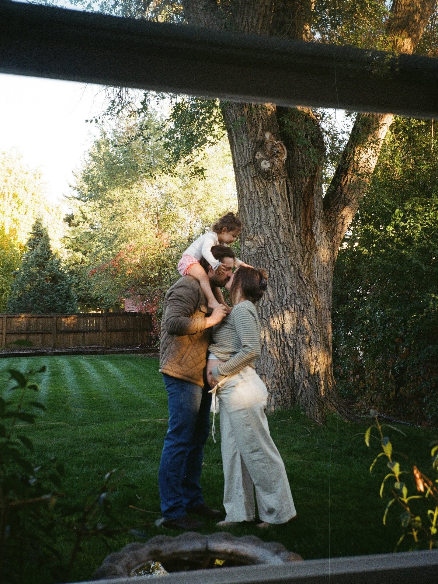 Baby sister coming this winter 🥹🫶🏼 Thank you @film_moods for this little film snap