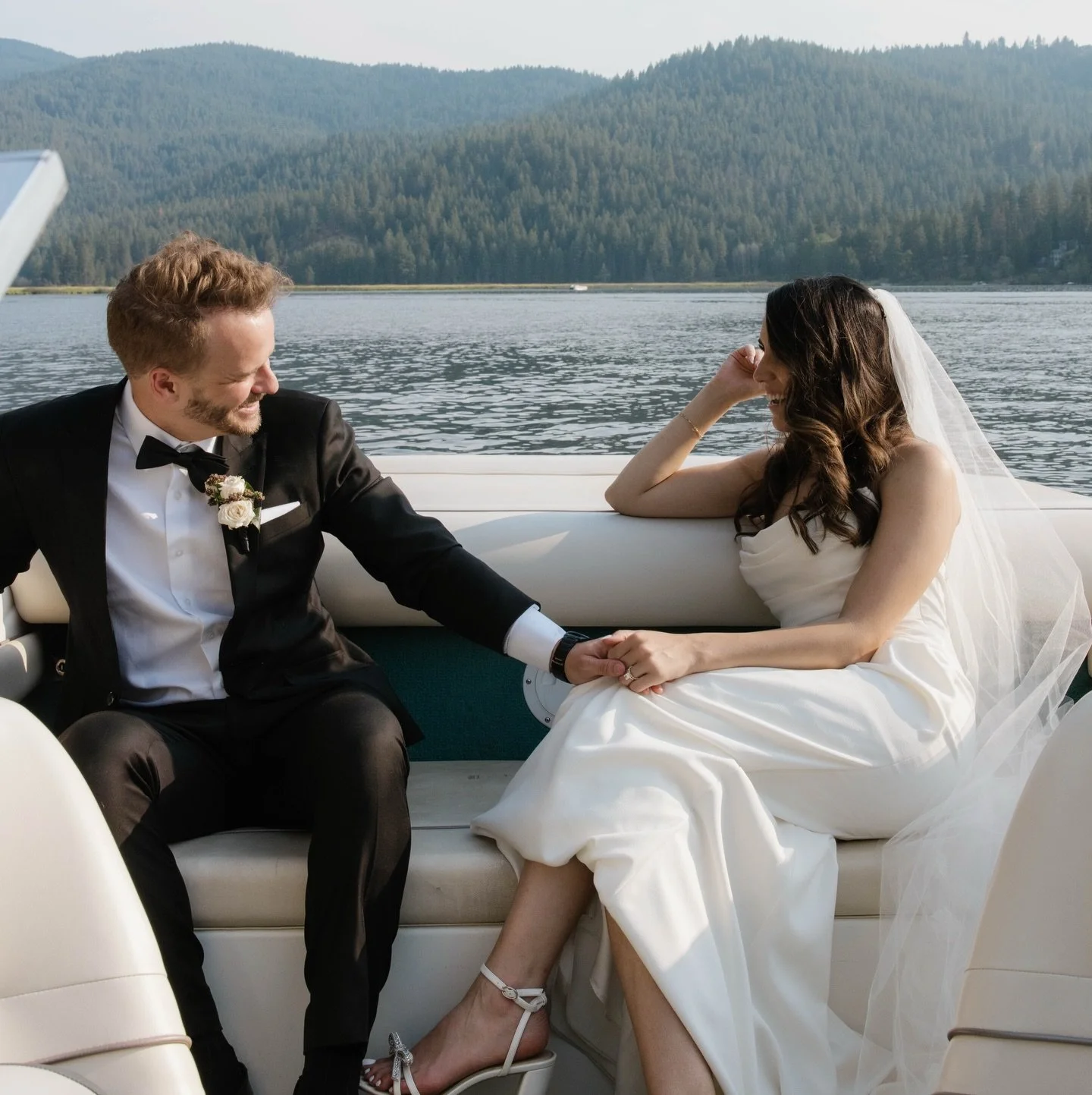 A perfect wedding day at @zephyrlibertylake 
@cassietrottierphoto 
@nikki_j_events 
@gardenofedenflorals