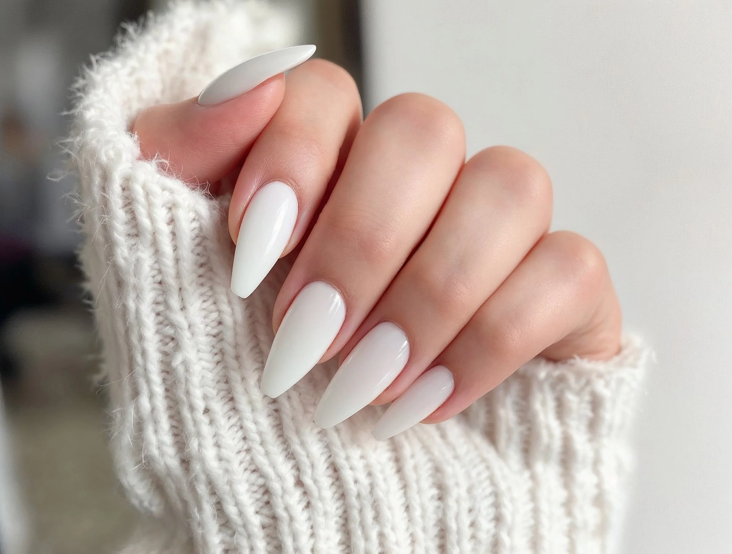 How to Care for Your Russian Gel Manicure at Home