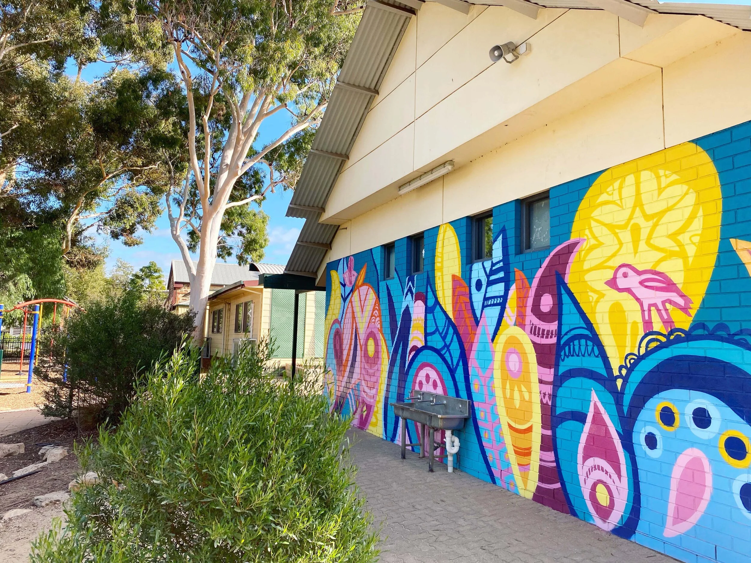 Walkerville Primary School Mural by Leah Grant.