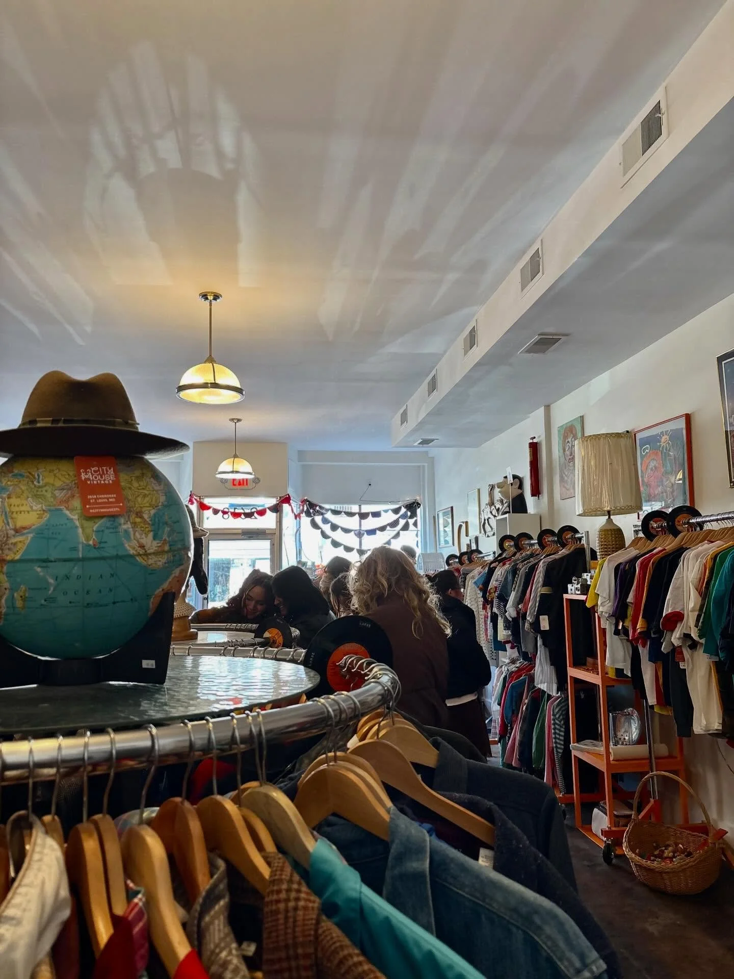 SWAPPY MONDAY! This weekend, SWAP had our Ursa&rsquo;s upcycling event 🪡 and our thrift crawl on Cherokee Street 🛍️ If you couldn&rsquo;t make these events, stay tuned for more SWAP events!