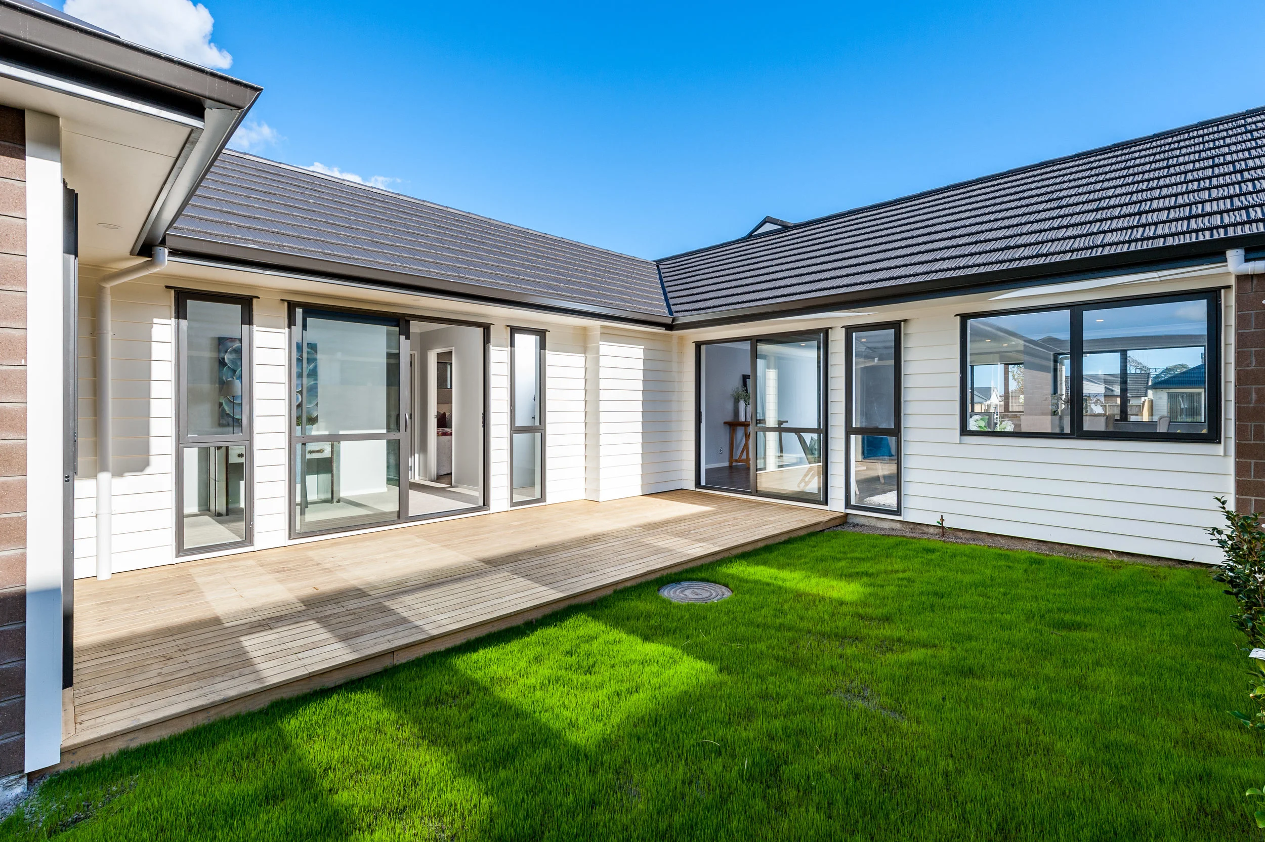 17_12 Takahe Ave.jpg