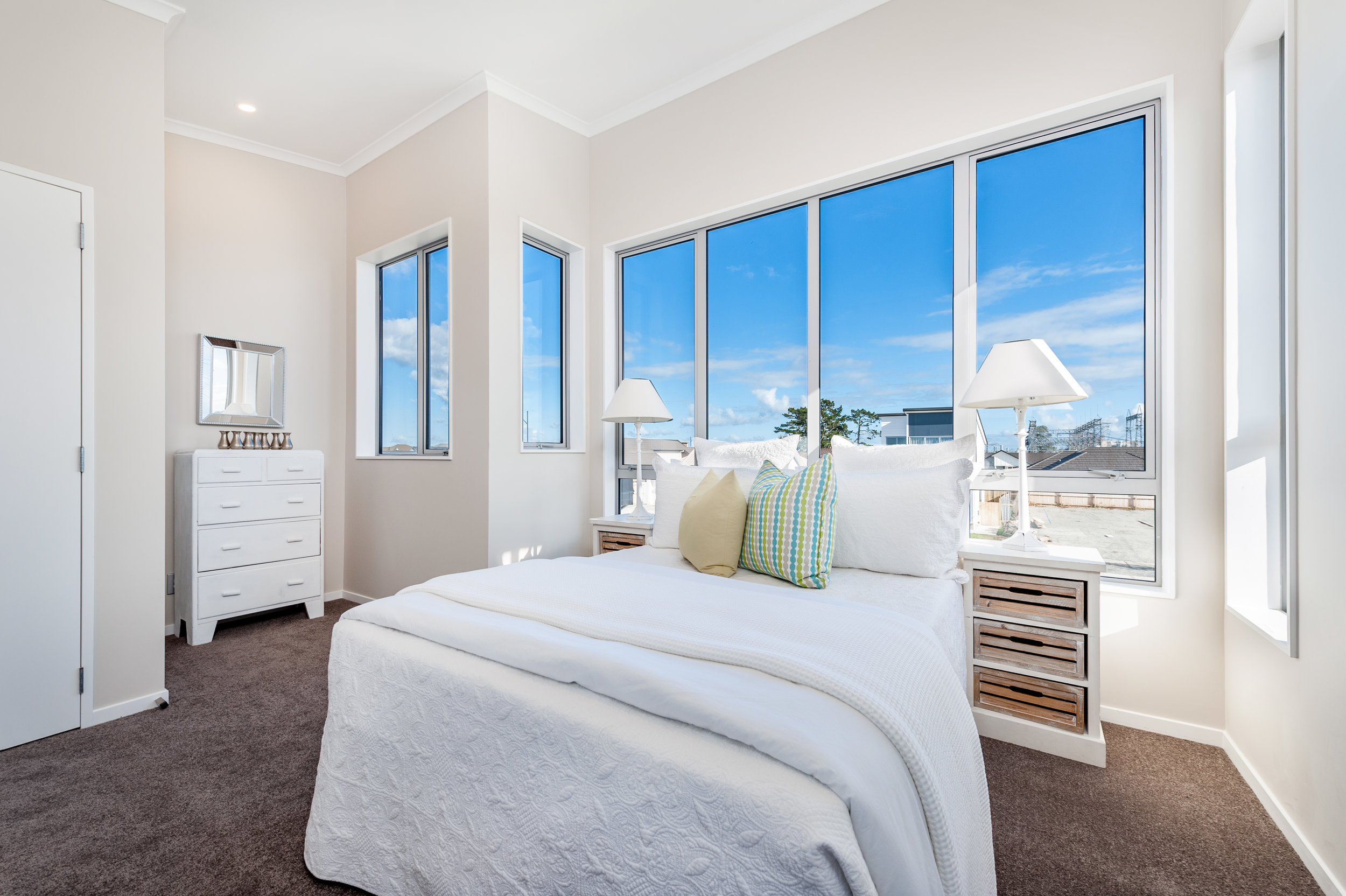 16_14 Takahe Ave.jpg