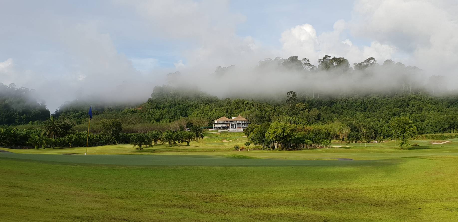 from hole 1 to clubhouse.jpg