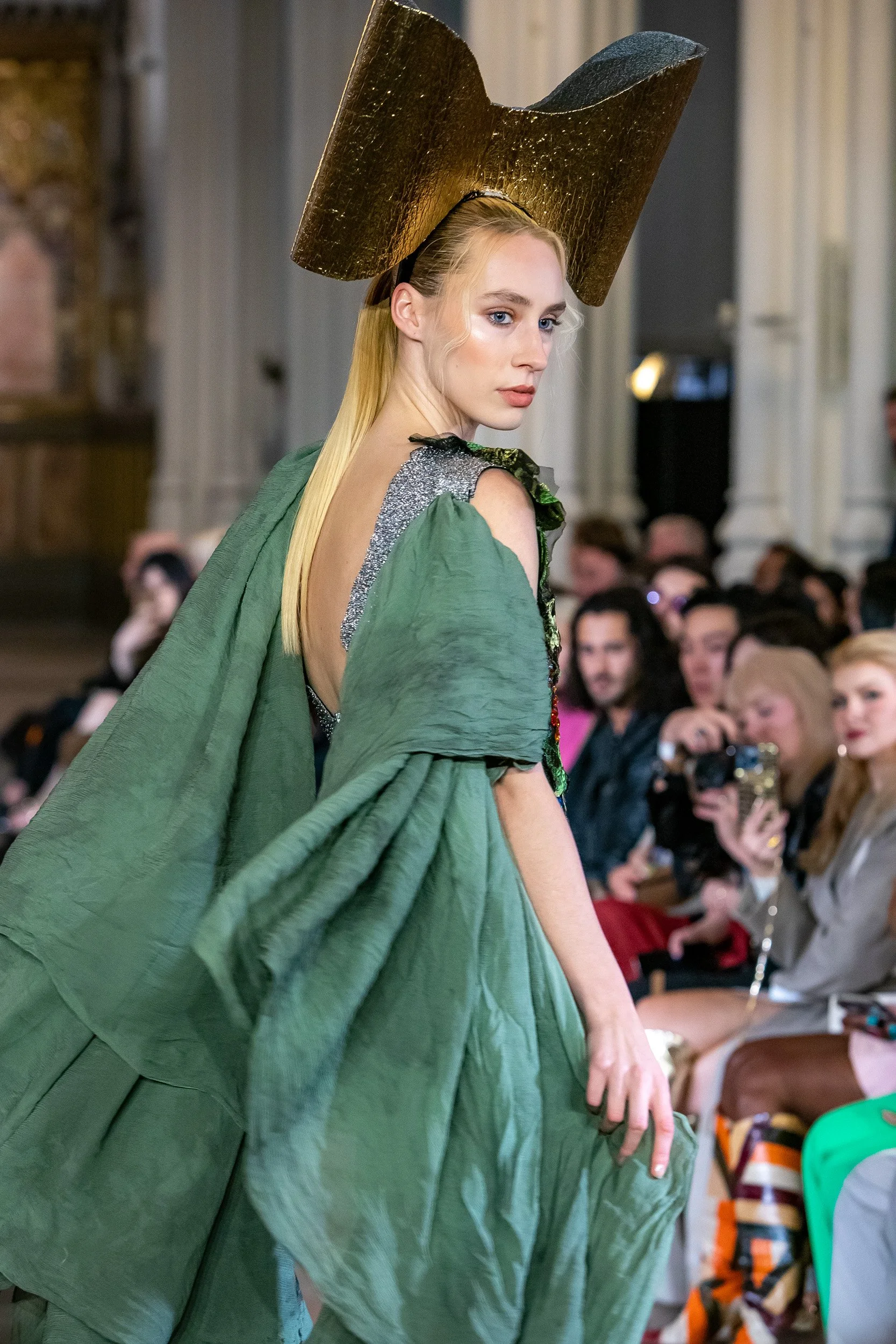 2023-02-LFW-FashionsFinest-Hellavagirl-GregGUTBEZAHL-207.jpg
