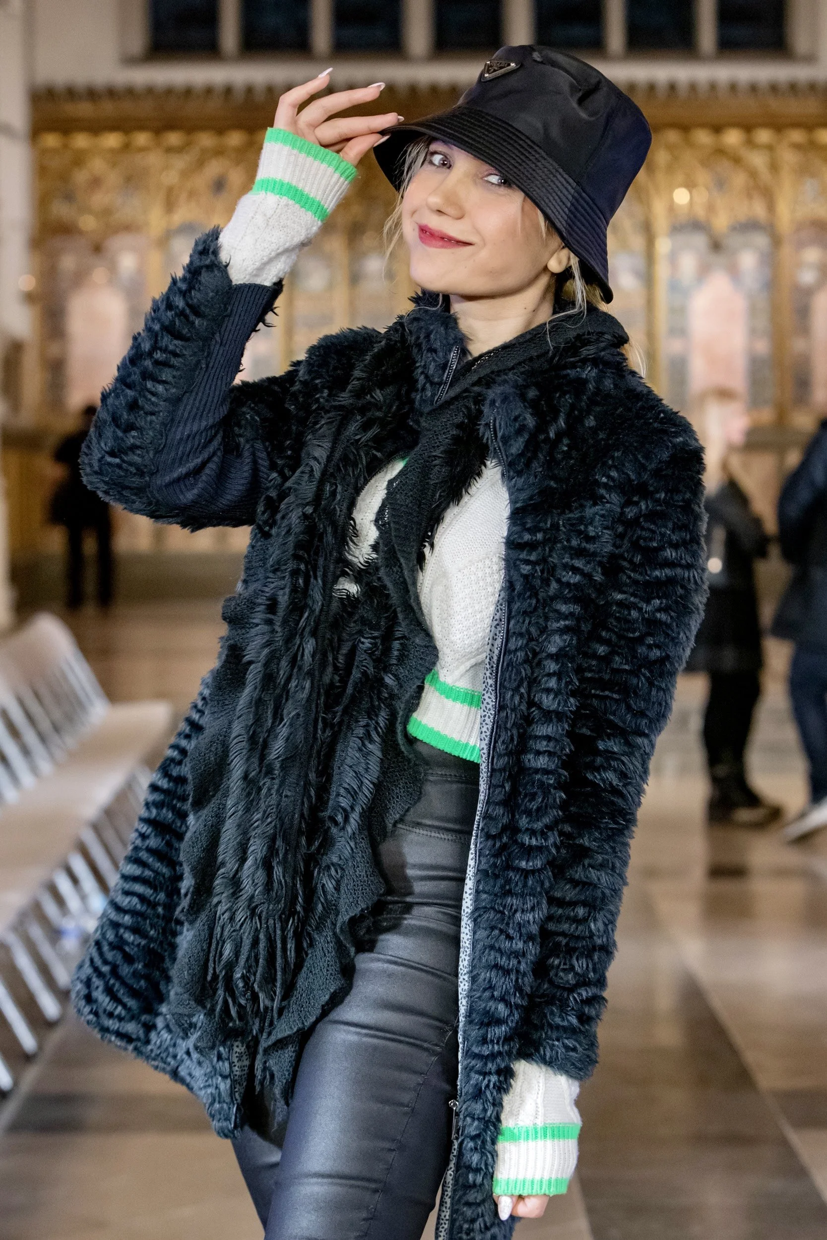 2023-02-LFW-FashionsFinest-Emma-Azizi-GregGUTBEZAHL-258-2.jpg