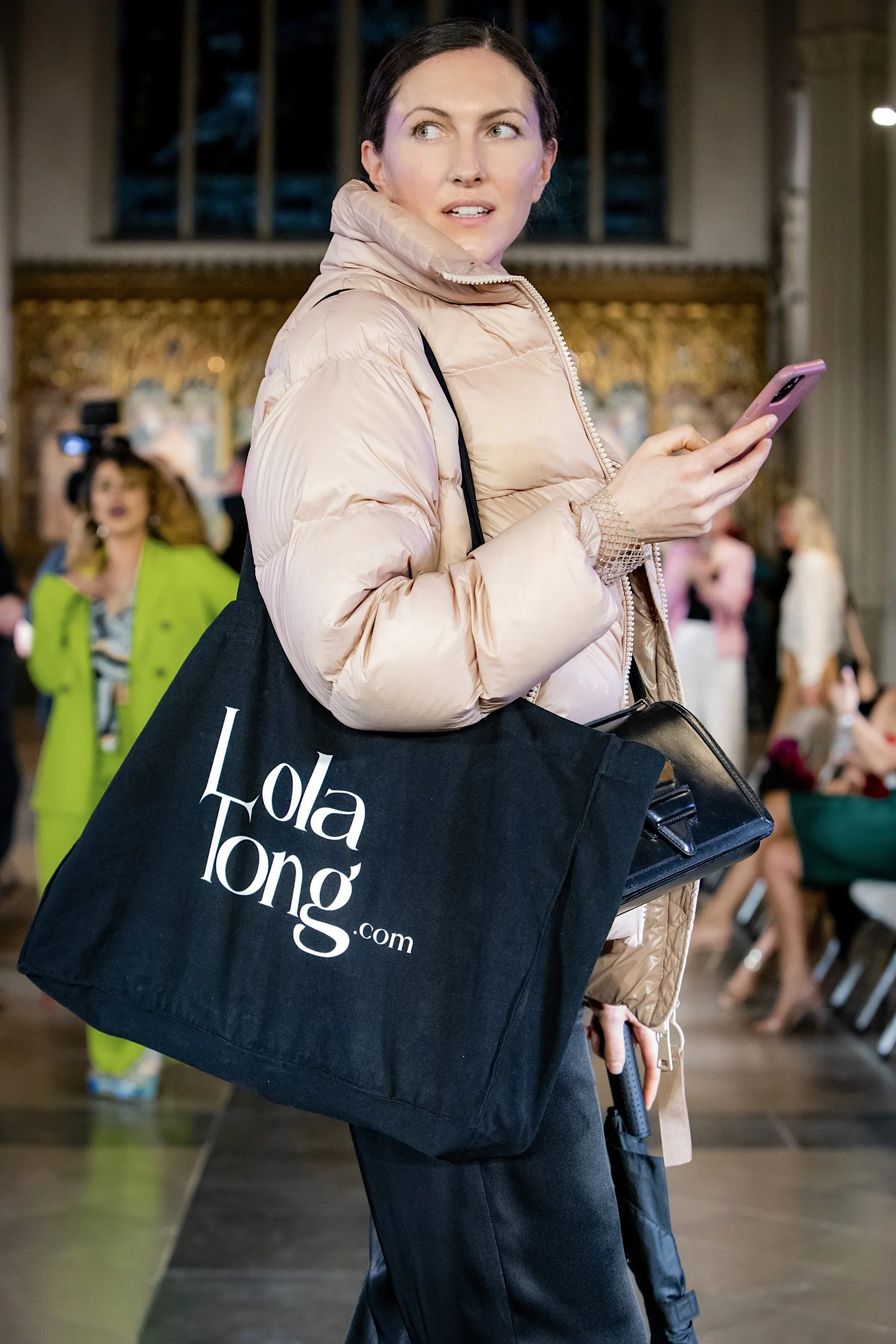 2023-02-LFW-FashionsFinest-Audience-GregGUTBEZAHL-323-2.jpg