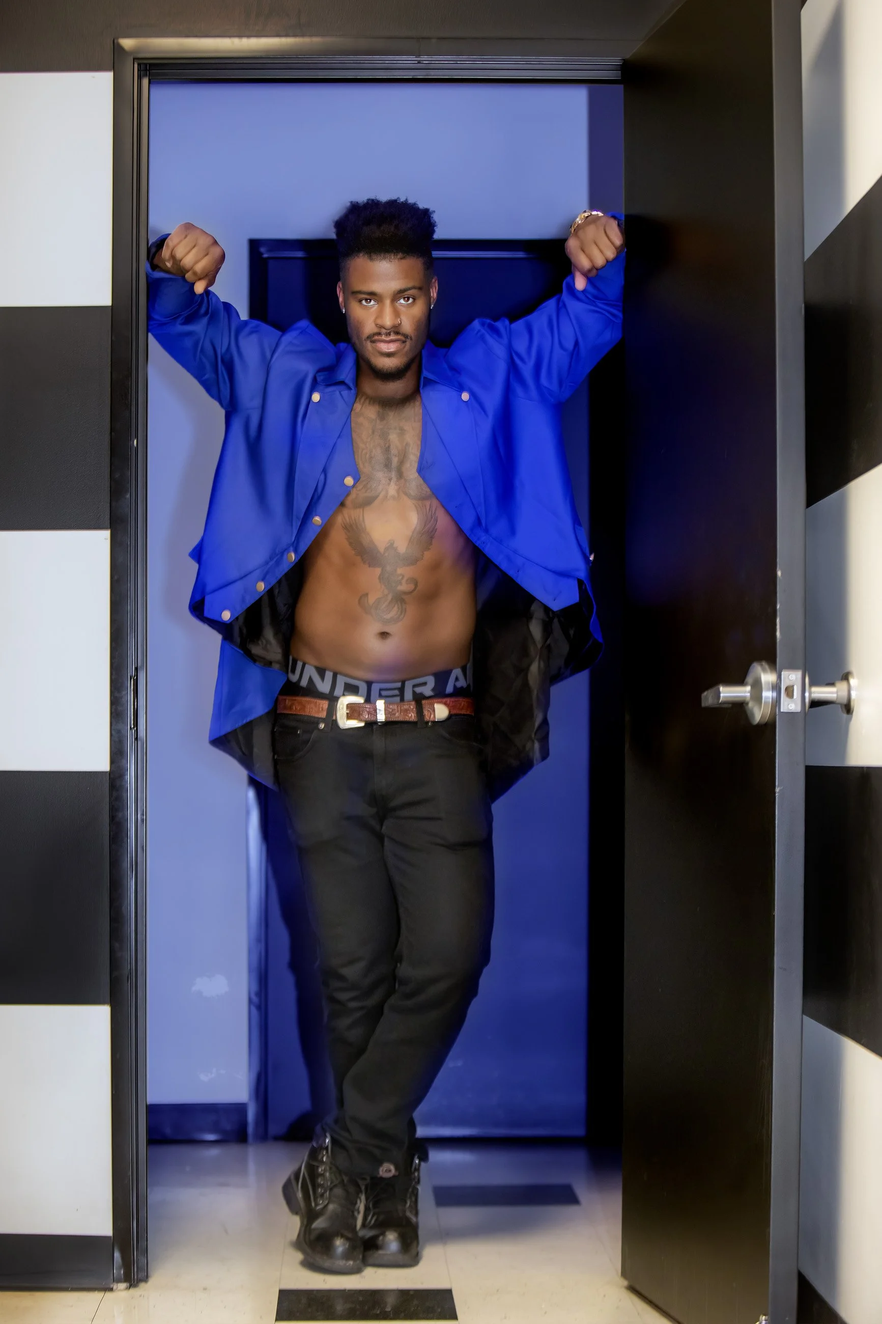 2022-11-FASHION-Dallas Society-FW-BTS-GregGutbezahl-025.jpg