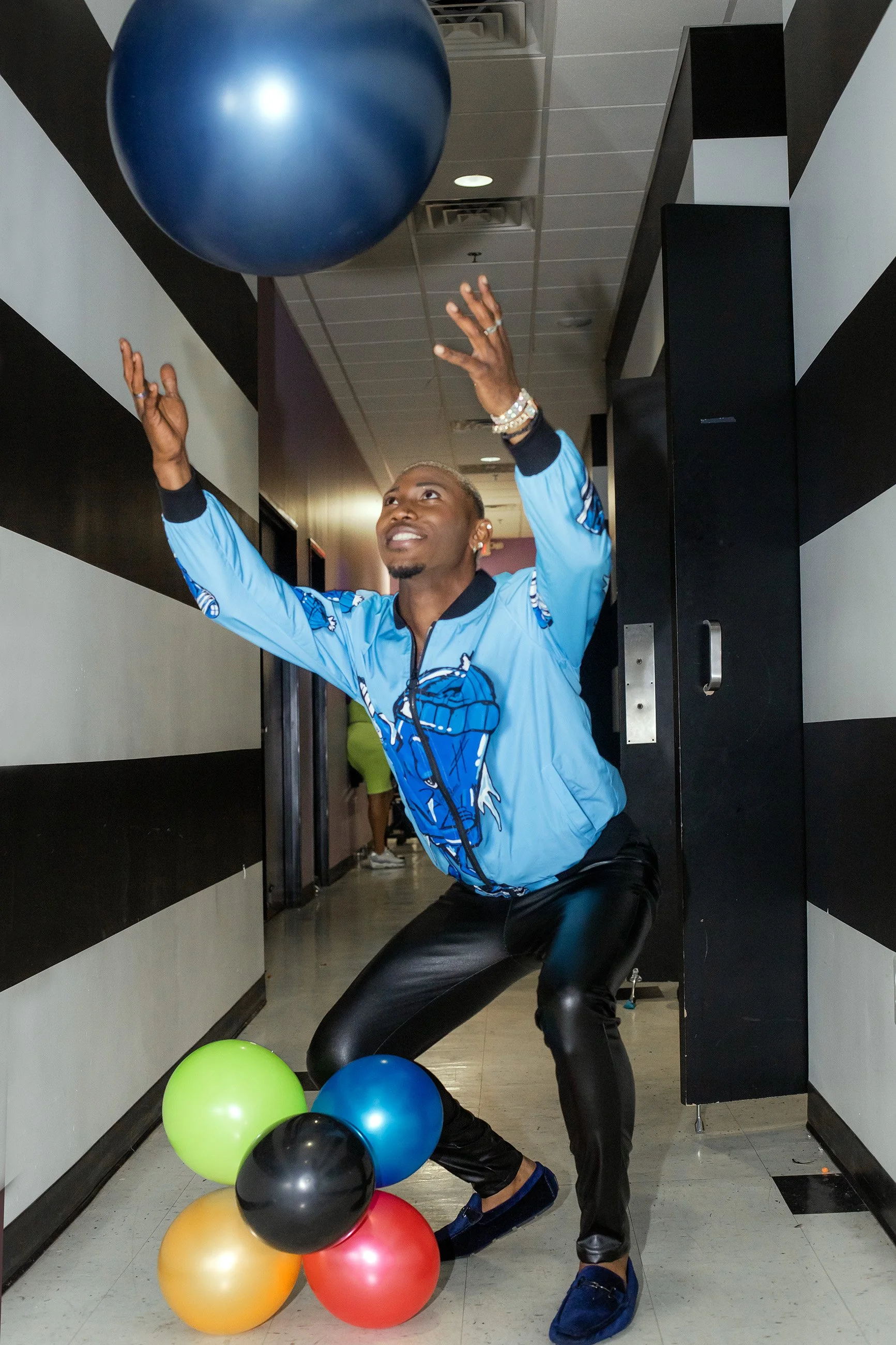 2022-11-FASHION-Dallas Society-FW-BTS-GregGutbezahl-117.jpg