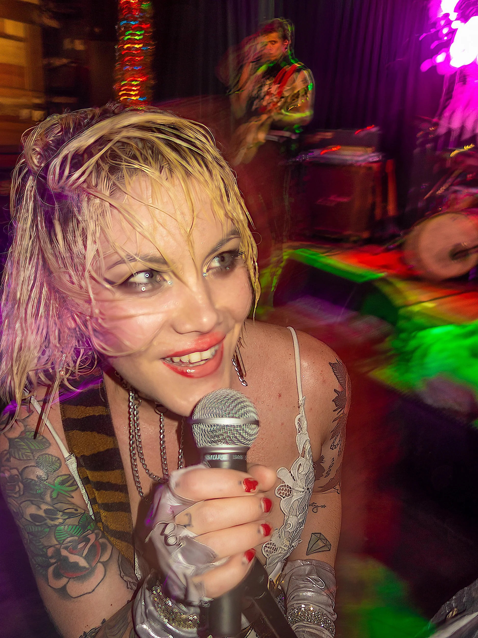 2022-05-DoubleWide-SUZI-MOON-GregGutbezahl-087.jpg