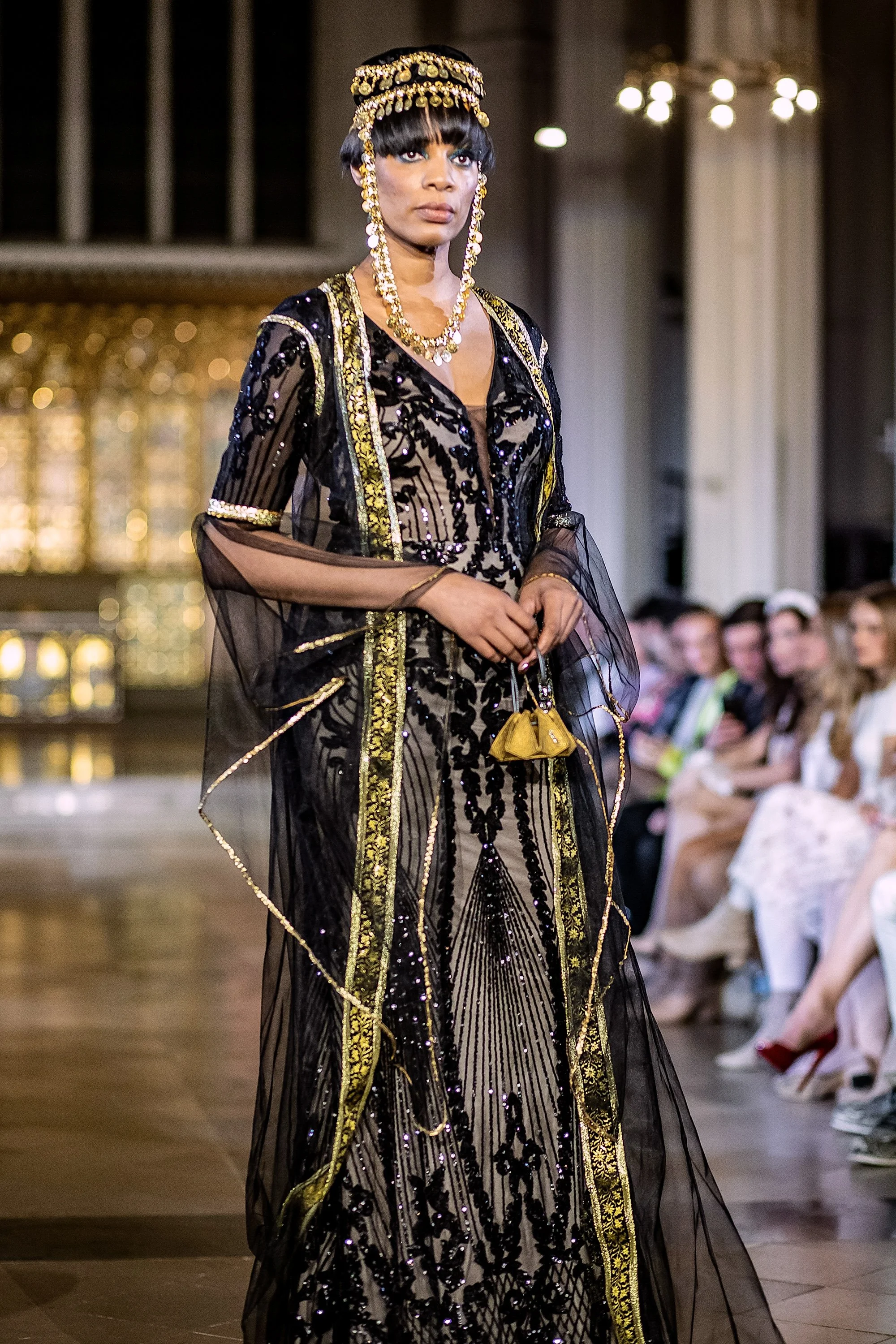 2022-02-LFW-FashionsFinestUK-05-Carat2e3-Zarya Azadi-GregGutbezahl-071.jpg