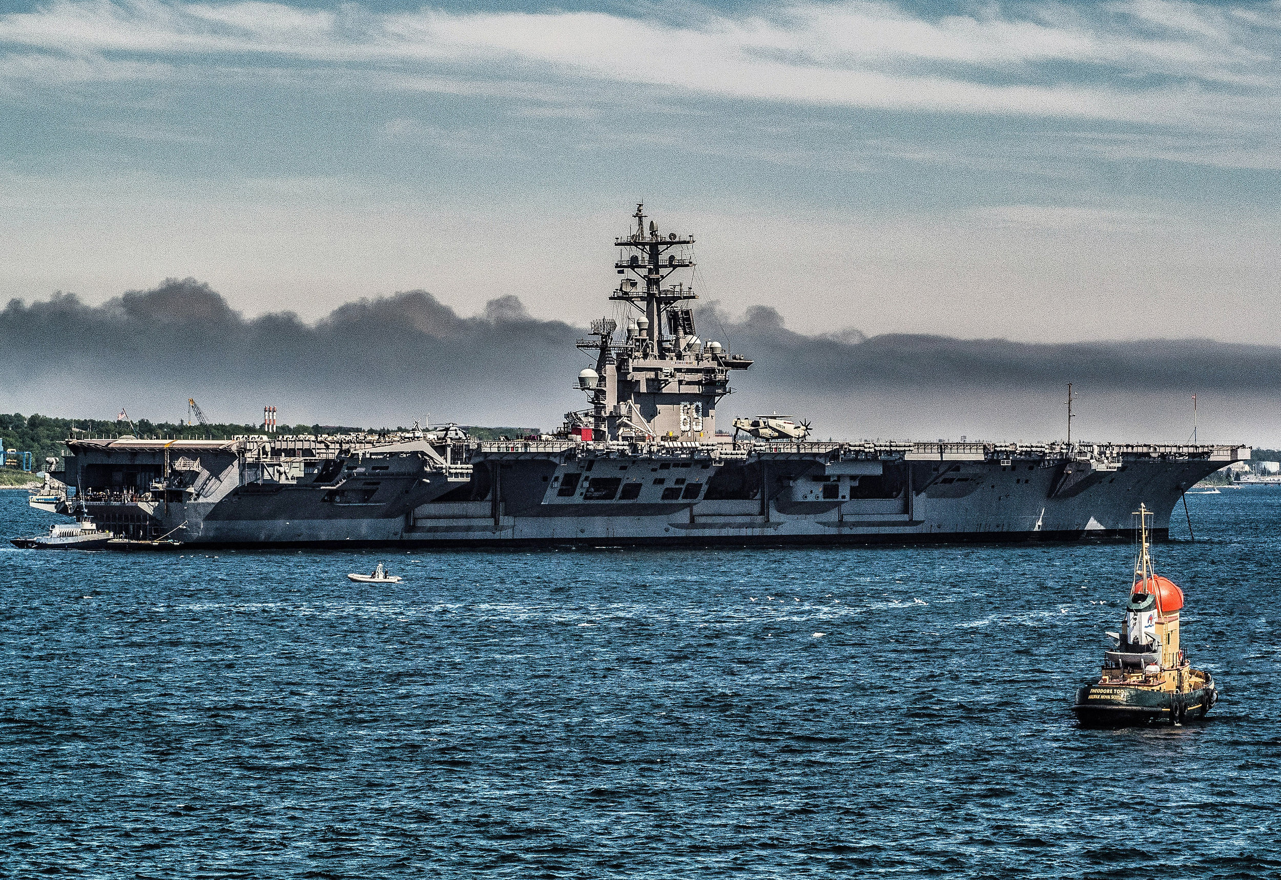 USS Dwight D Eisenhower.jpg