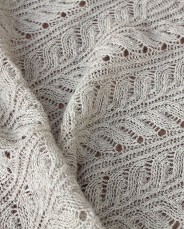 Sometimes it takes me a while to get a particular stitch pattern out of my system, and I&rsquo;ll keep playing around with it even after a pattern is published. Last July I published the Beanstalk Shawl, which was an offshoot of my Ensata designs. An