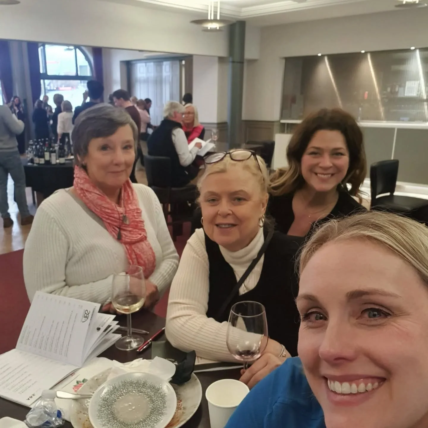 A great afternoon of tasting at M7 at Old Trafford 🥂