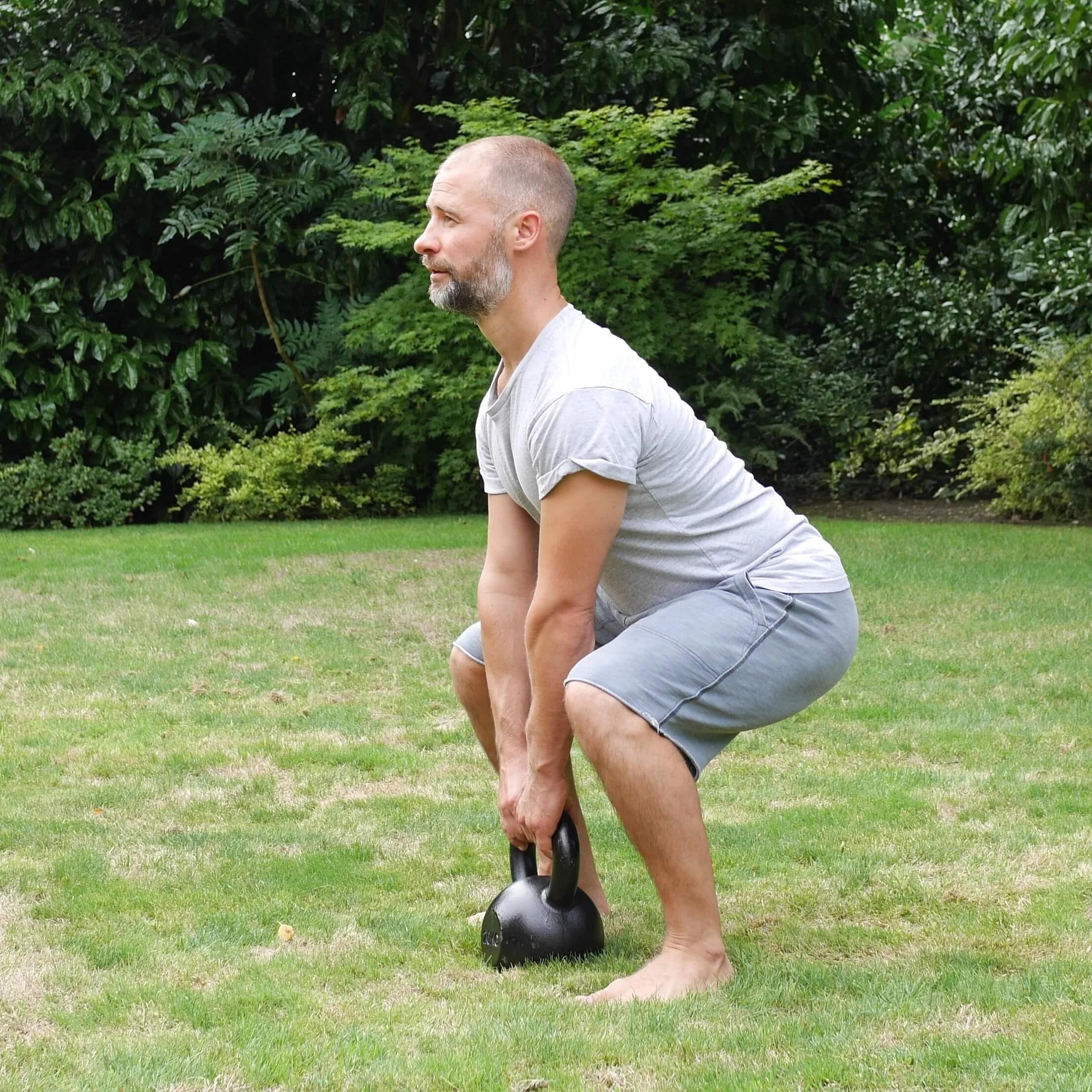 Deadlift Hip Hinge.jpg