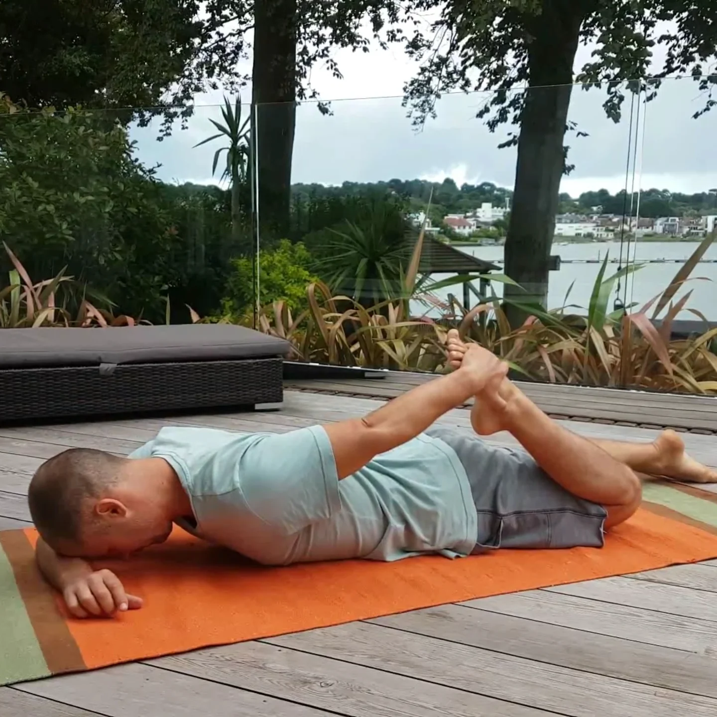 Lying Quad Stretch.jpg
