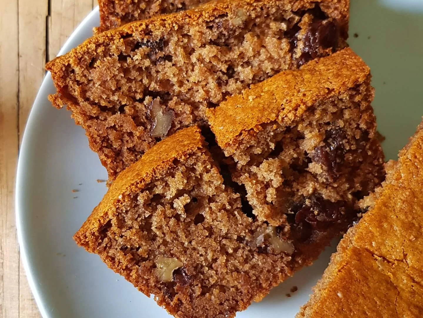 Banana And Walnut Cake 