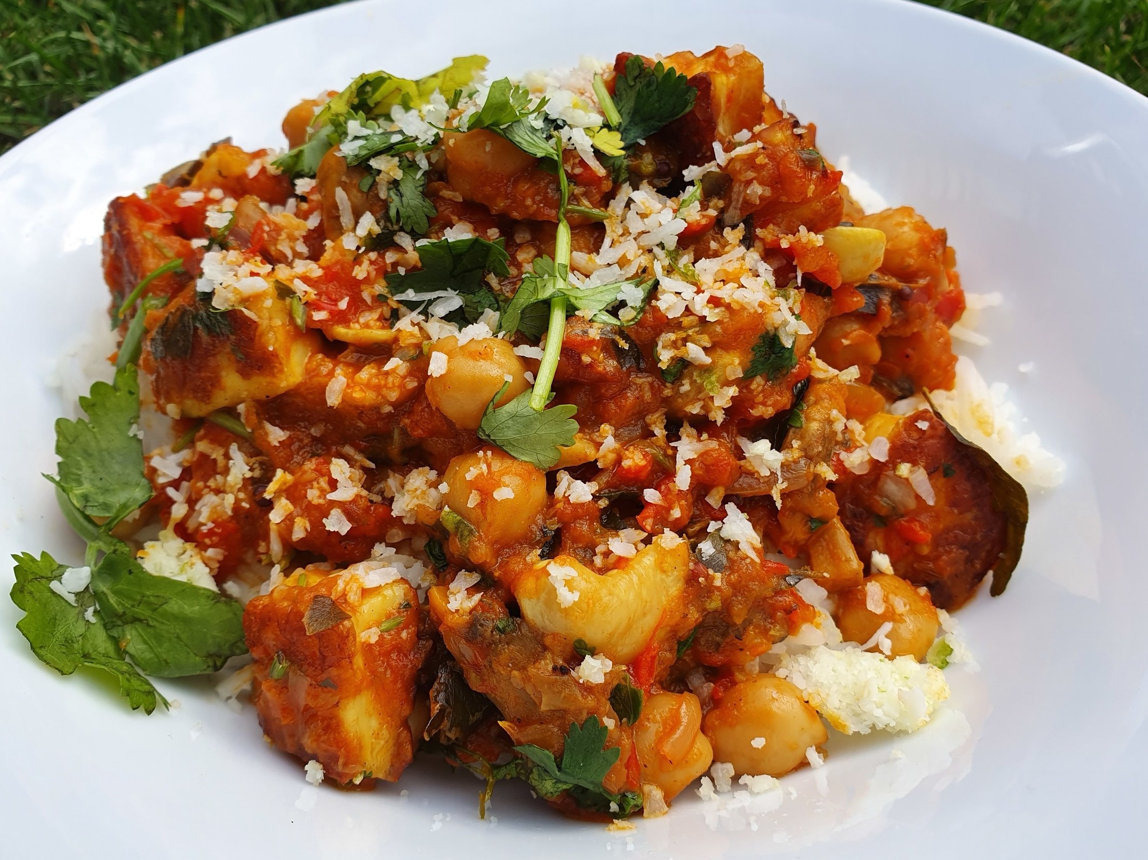 Halloumi &amp; Cashew Curry with Sambal 