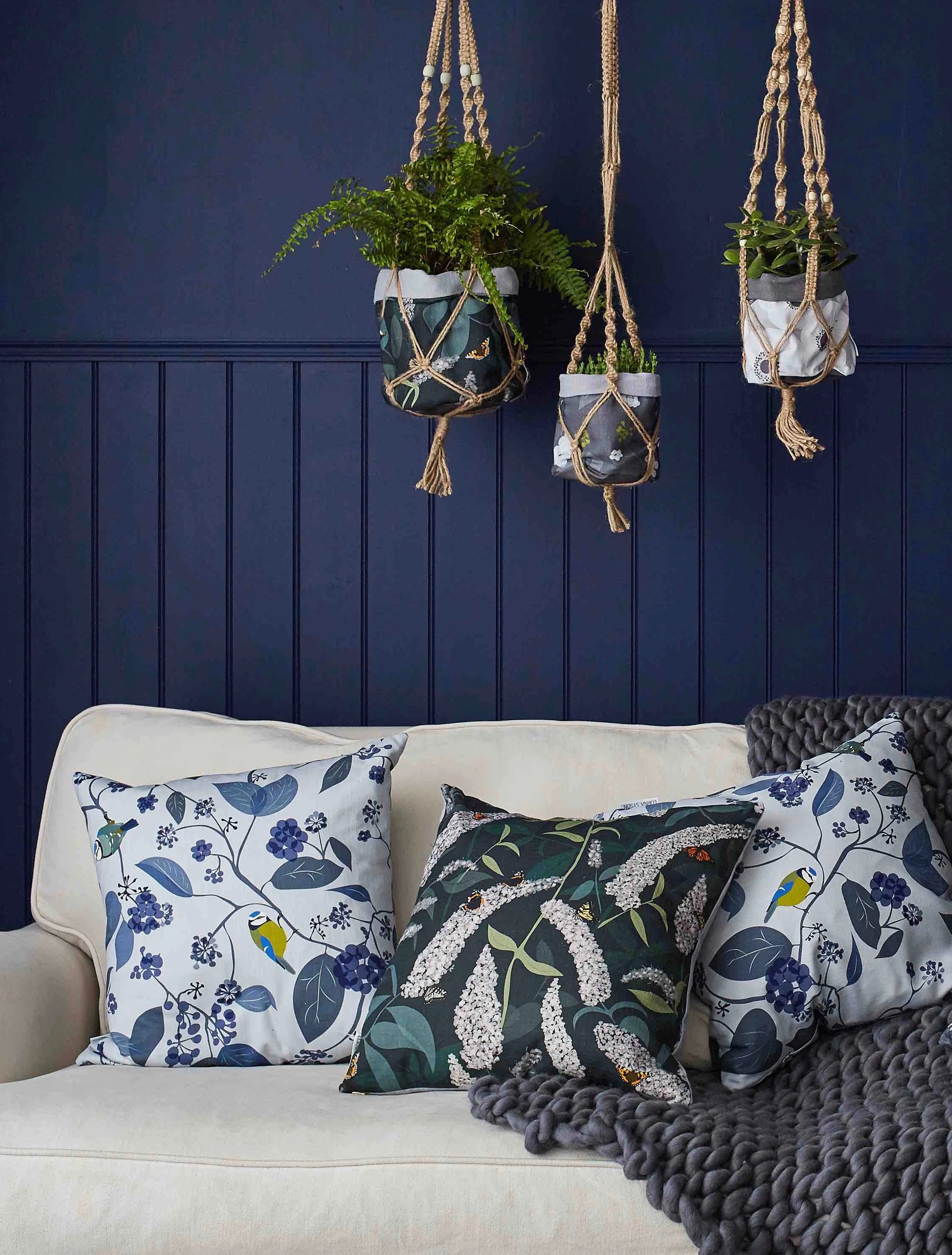 Lorna-Syson-SpringIvy_Buddleia_Poppy on sofa LR (2).jpg