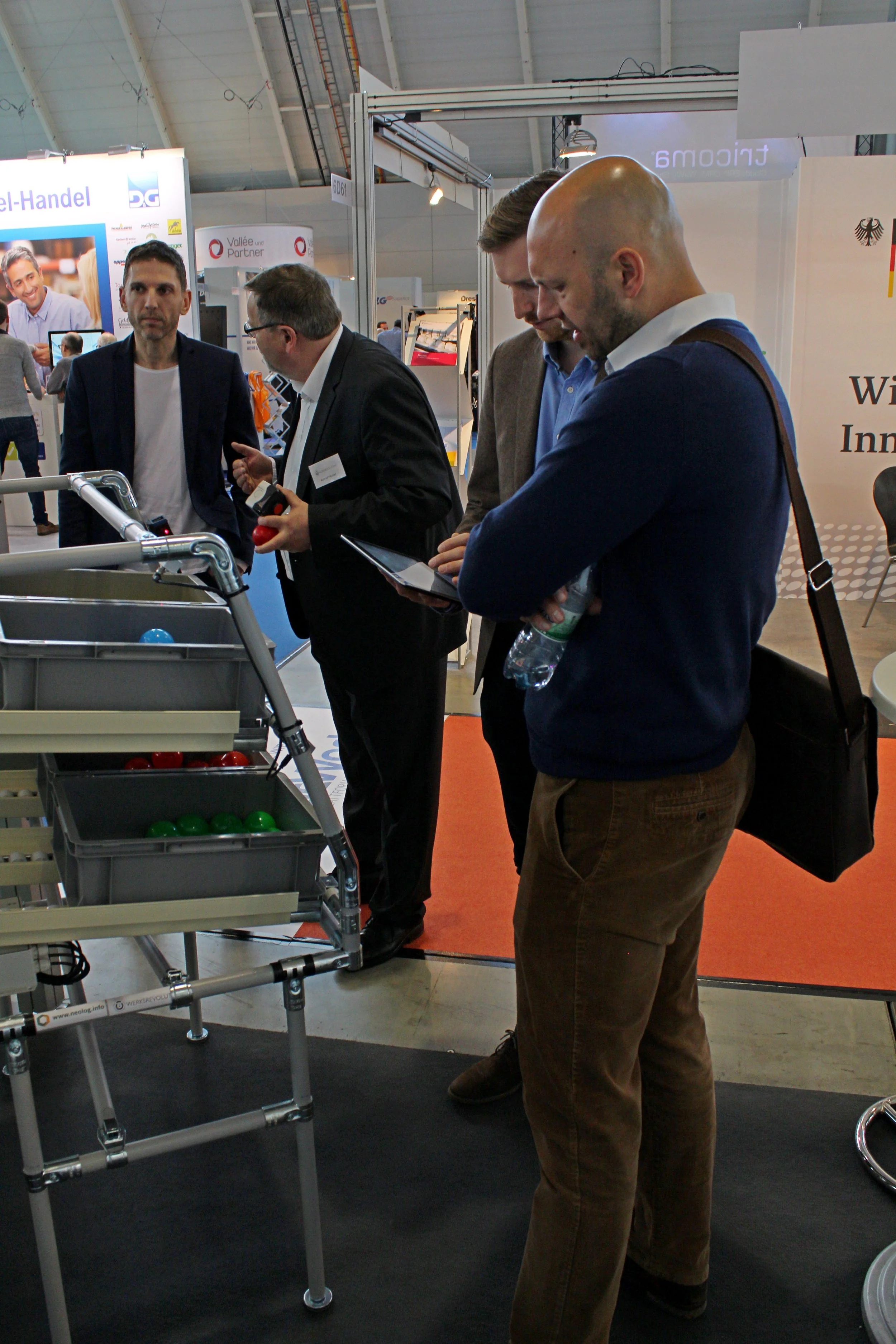 WERKSREVOLUTION_LogiMAT_pick to light (7).jpg