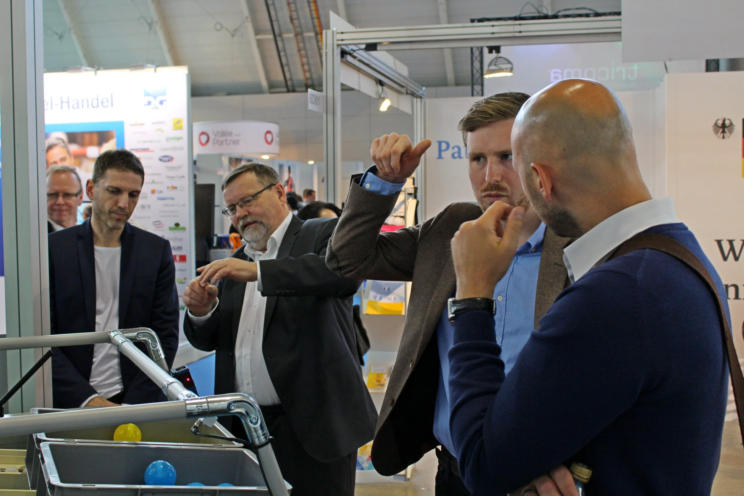 WERKSREVOLUTION_LogiMAT_pick to light (9).jpg
