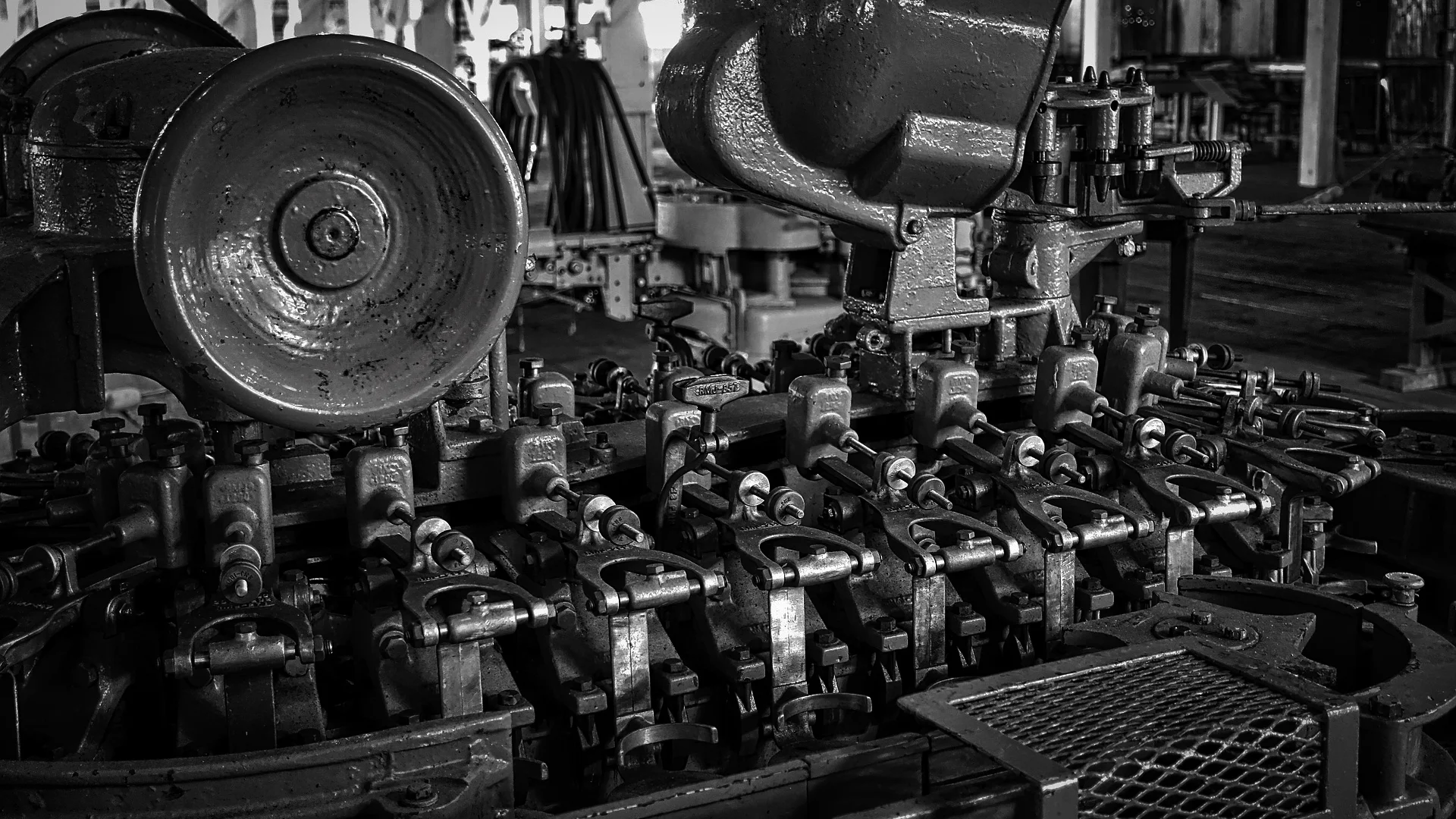 cannery-1651131_1920.jpg