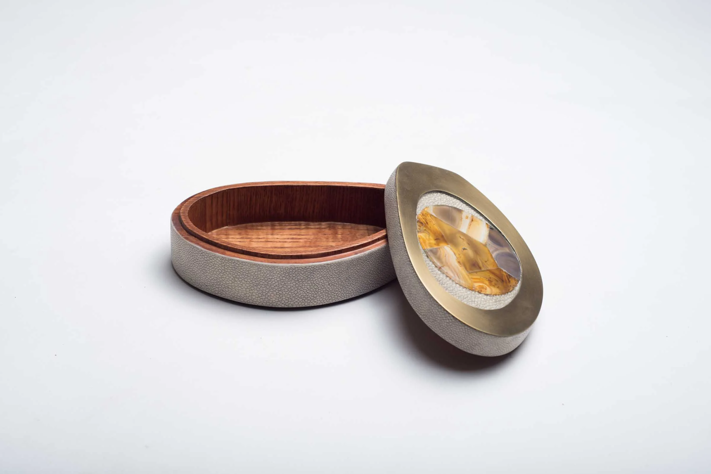 B46M-D1-STN5-V2-Product-shop-R&Y-Augousti-Texture-Shagreen-Shell-Interior-Decor-Accesories-Furniture.jpg