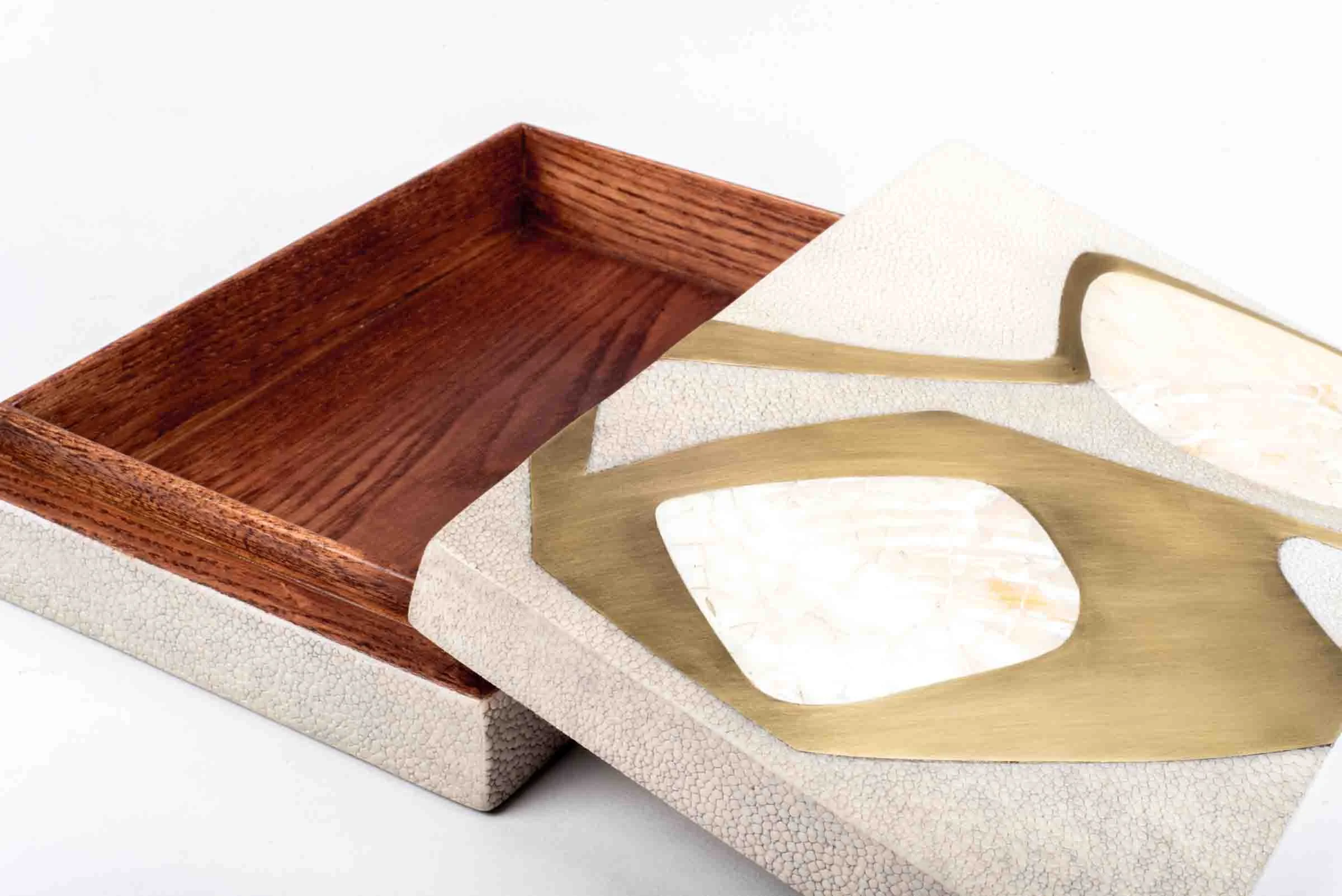 B45M-D152LT-V3-Product-shop-R&Y-Augousti-Texture-Shagreen-Shell-Interior-Decor-Accesories-Furniture.jpg