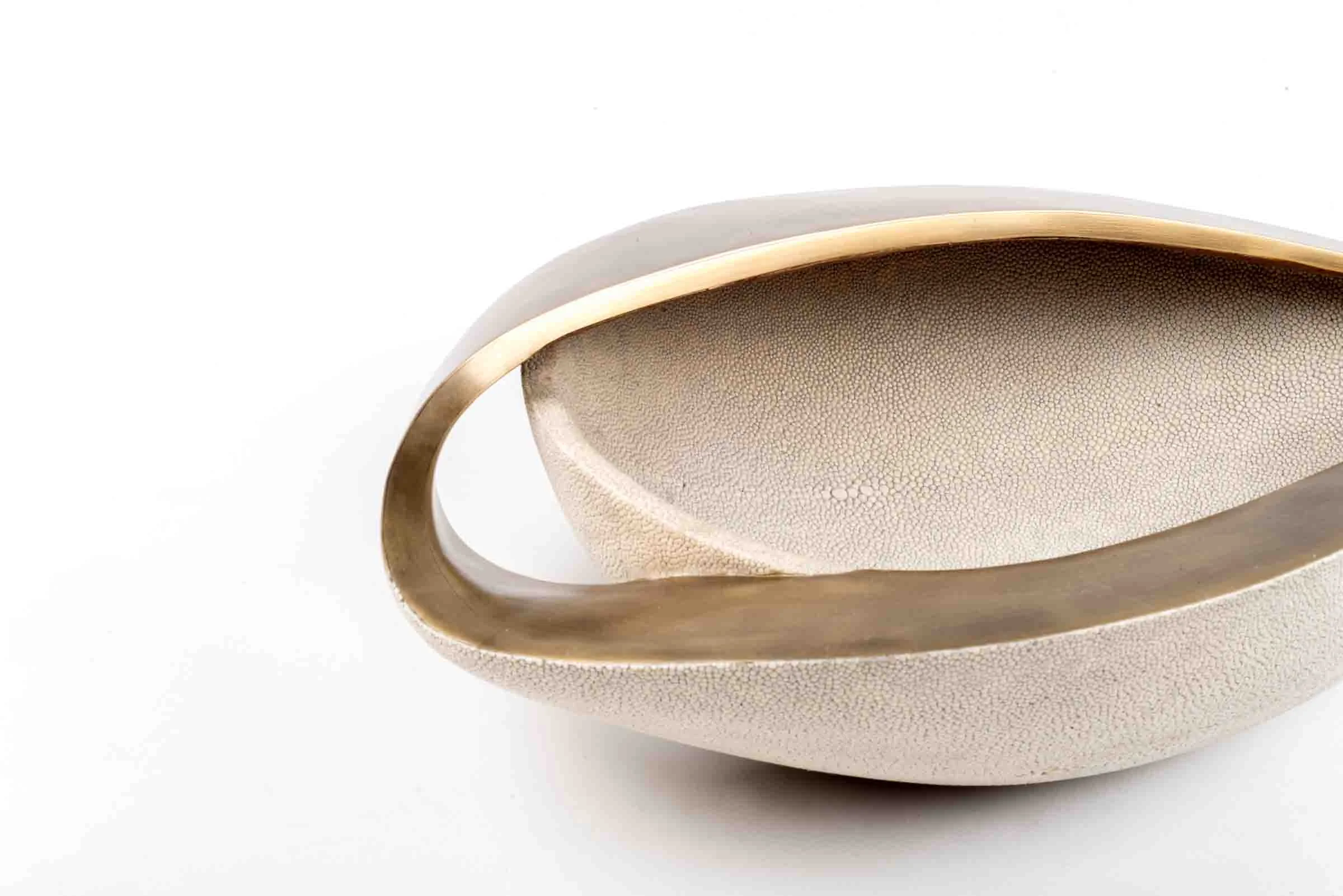 BW52L-BRG-D1-V3-Product-shop-R&Y-Augousti-Texture-Shagreen-Shell-Interior-Decor-Accesories-Furniture.jpg
