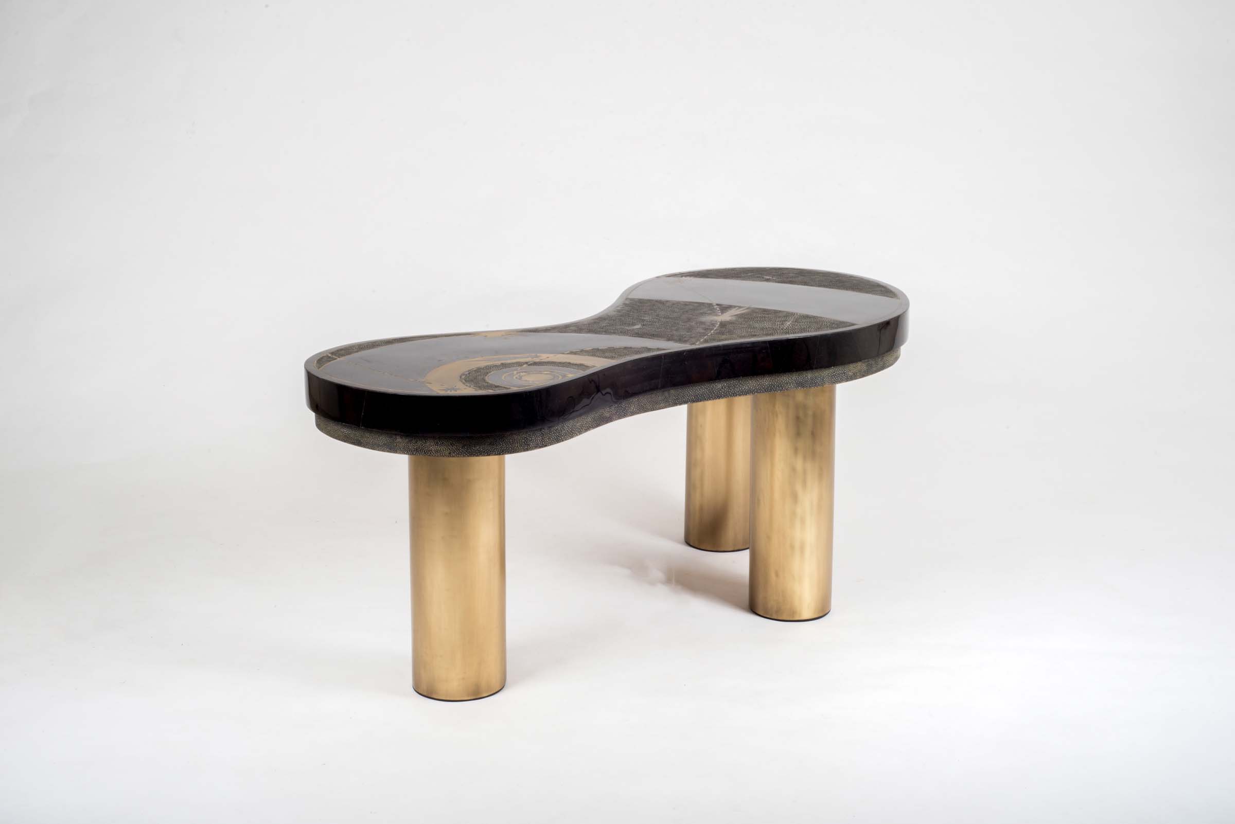 KCF03-D148-V9-Product-shop-Kifu-Paris-Texture-Shagreen-Shell-Interior-Tabletop=Decor-Accesories-Furniture.jpg
