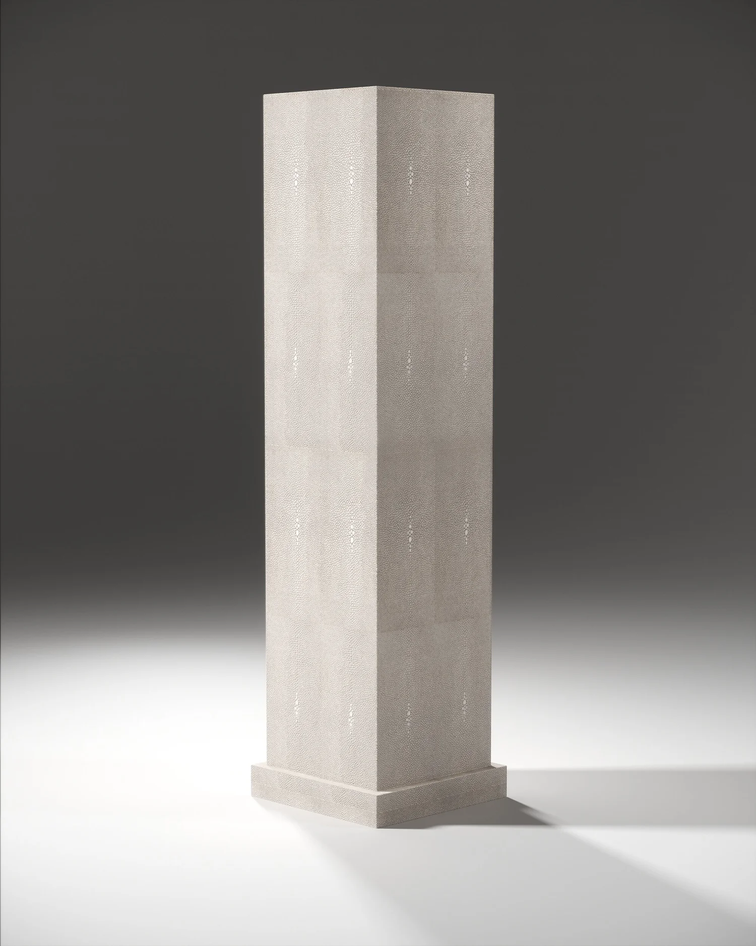 Columns — R&Y AUGOUSTI