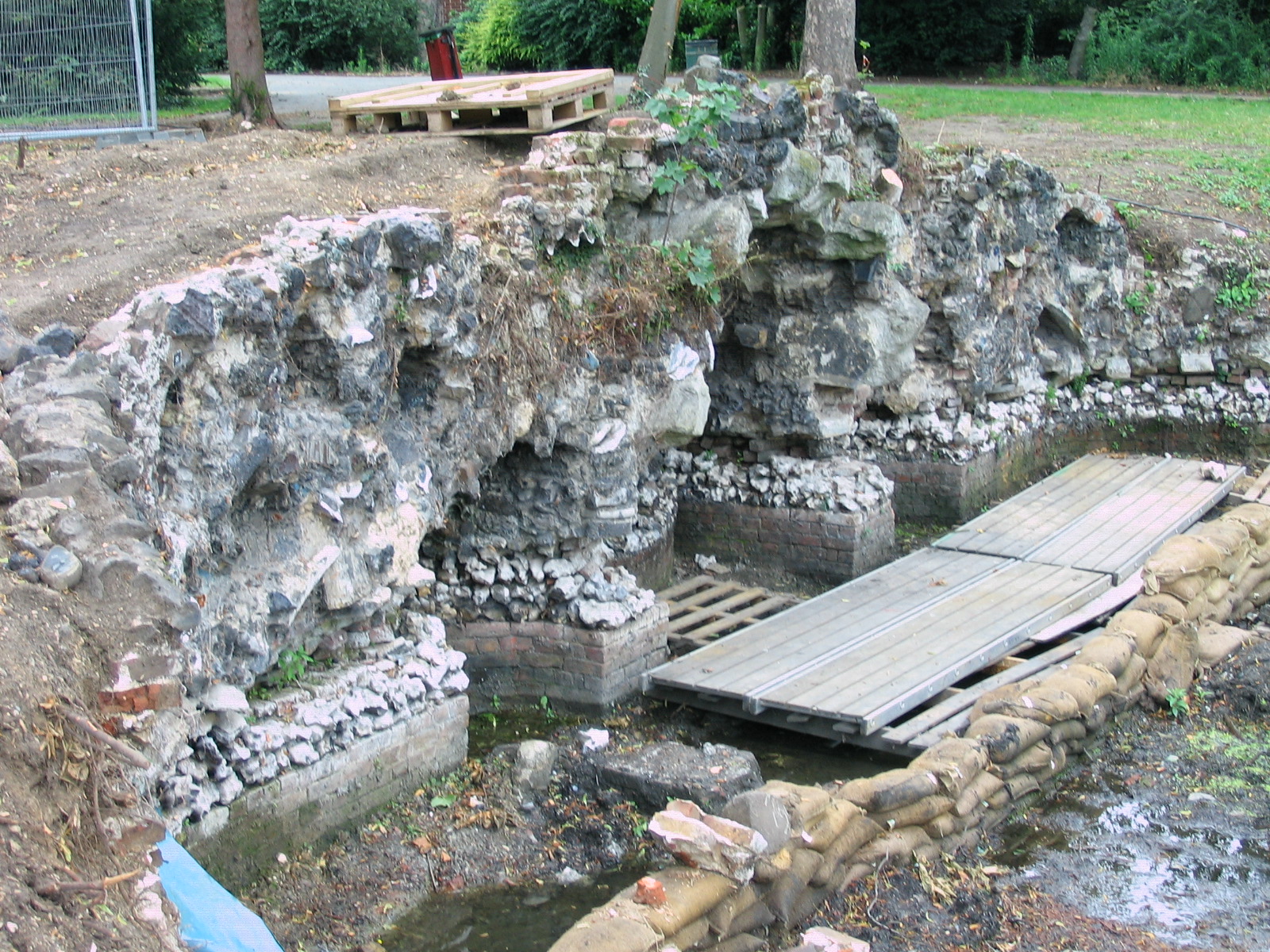 Valentines park Grotto.JPG