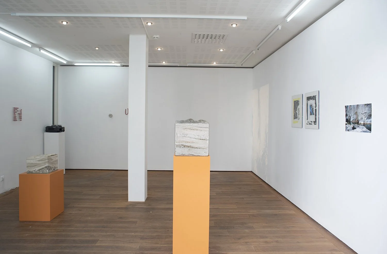   Installation view 1.  Documentation Hi10/Verena Winkelman. 