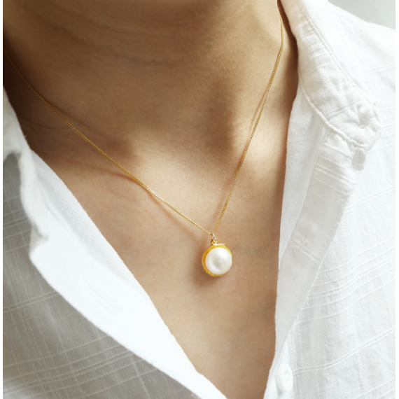 Large Pearl Pendant Necklace | Aureus 