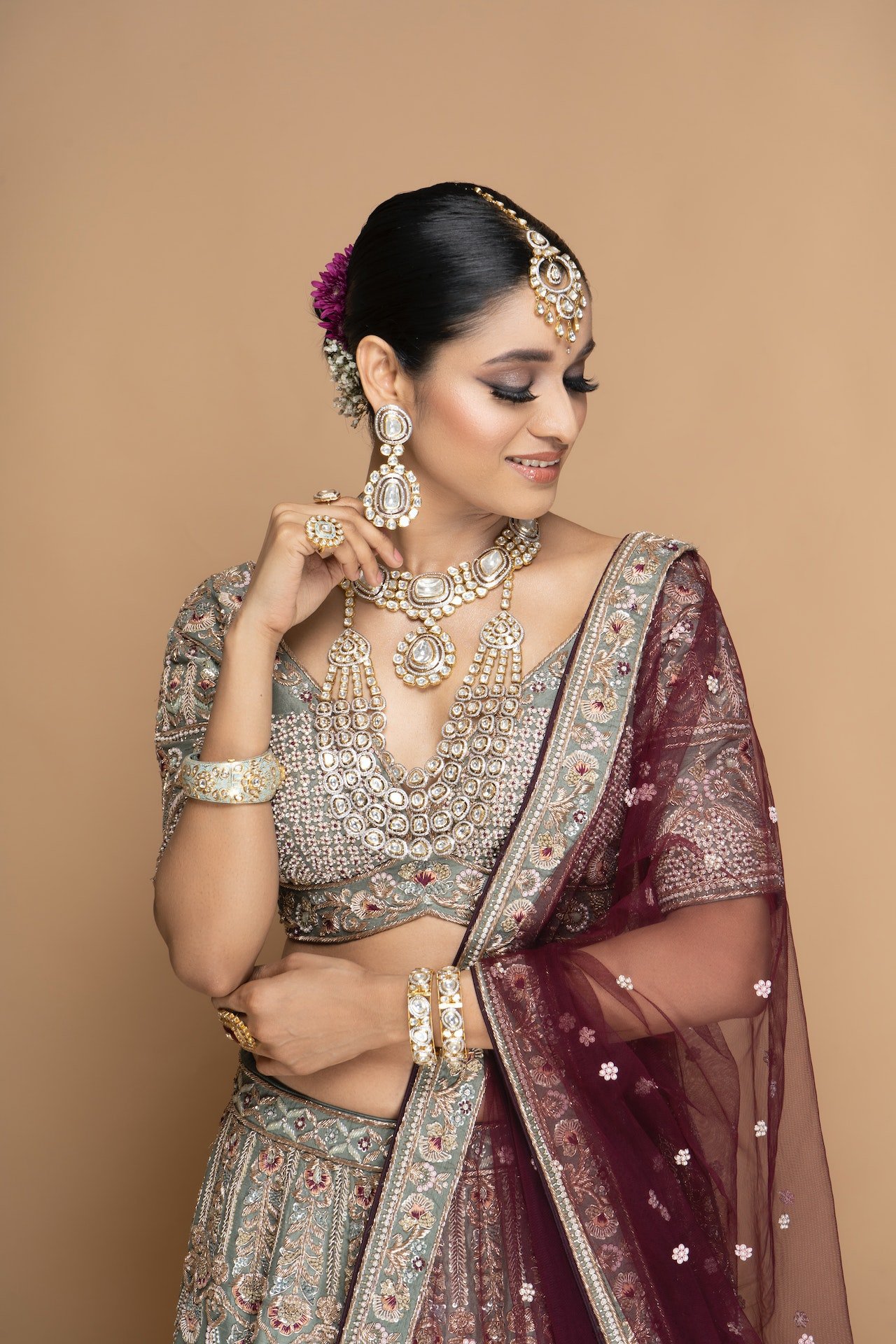 what-is-kundan-and-polki-jewelry-bride-traditional-indian-jewellery-bridal.jpg