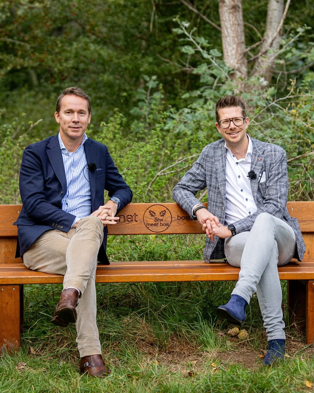 Voor @limburgnet trokken we naar Het Schoonste Bankje in het hart van het Hortelbos, op de grens tussen Houthalen en Zolder. 🌳
Het resultaat: een boeiend gesprek, vanuit verschillende perspectieven, over hoe we de afvalberg kleiner kunnen maken en
