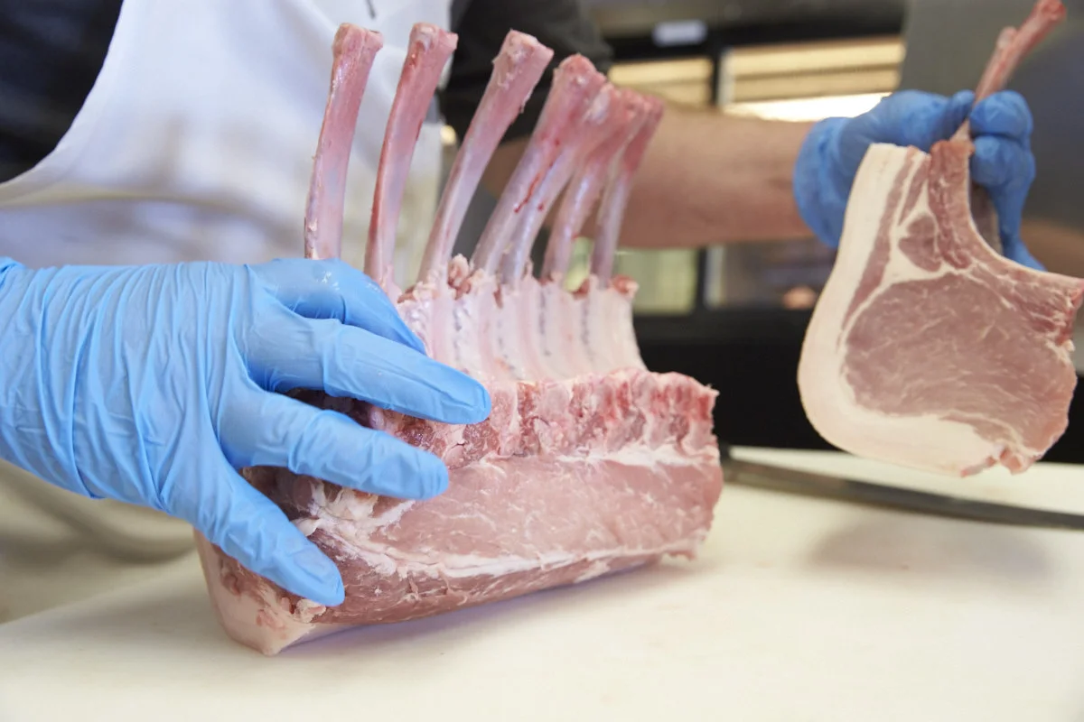 Butcher-Rack-of-Pork-02