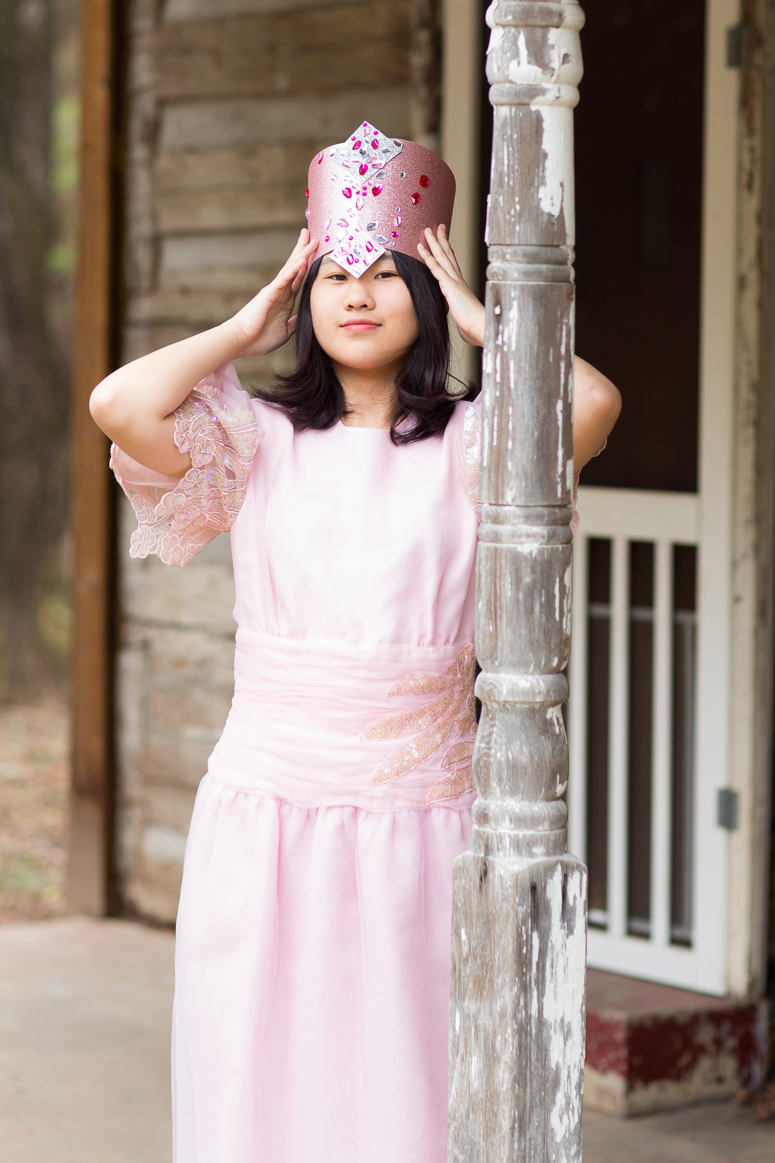 Jenny Jiang as Glinda