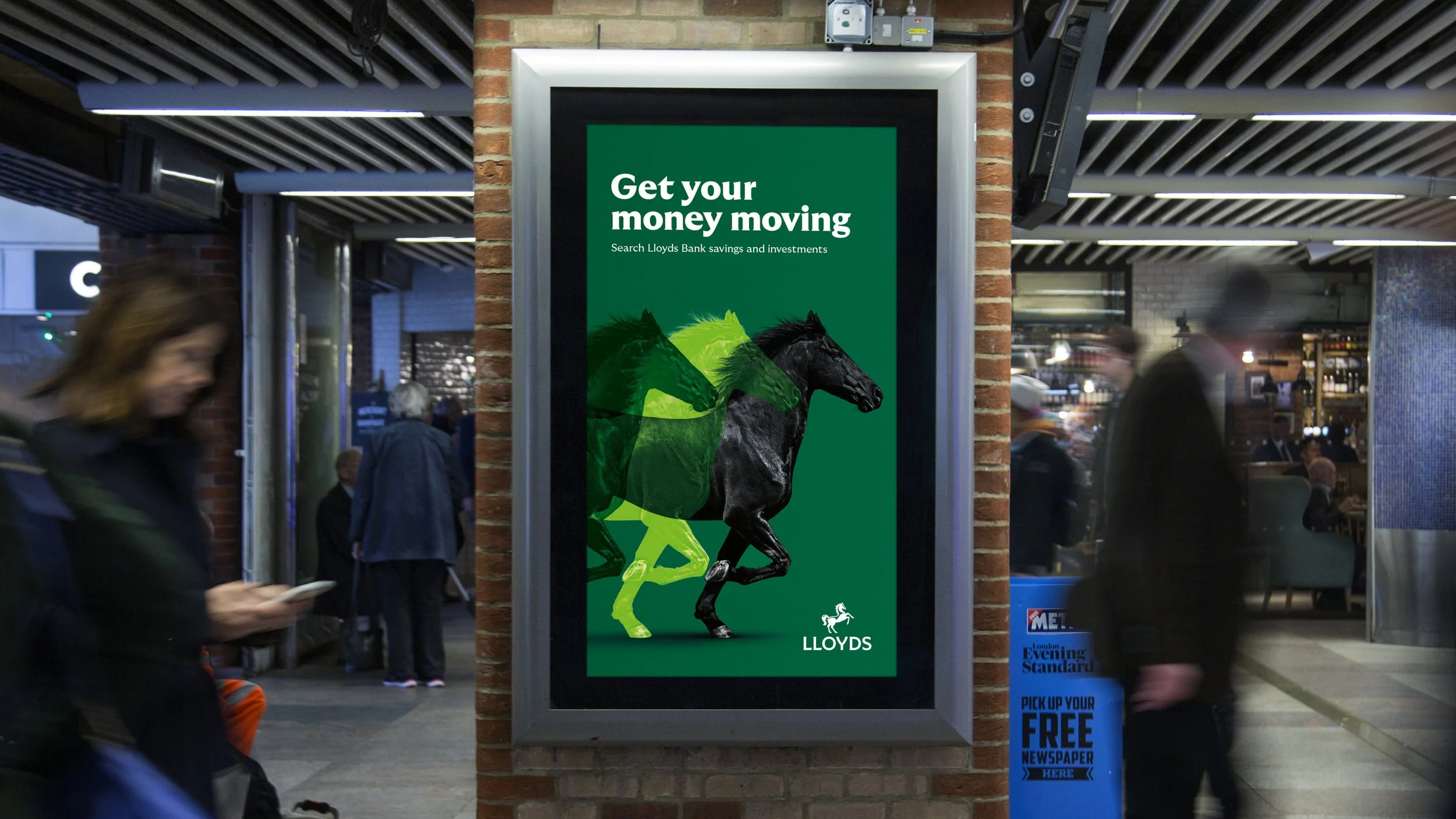 LLOYDS_MoneyMoving2.jpg