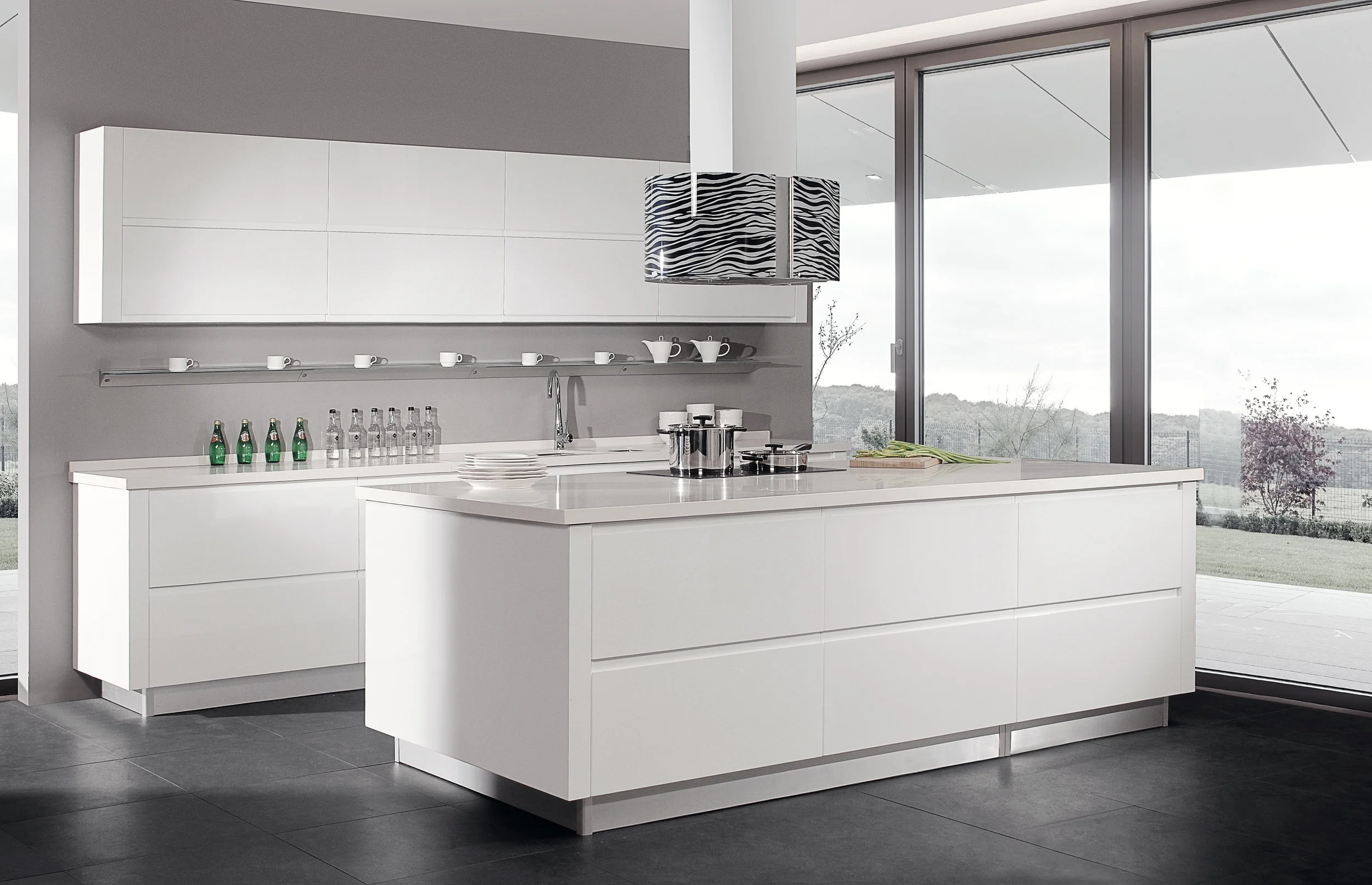 Lacquer White.jpg