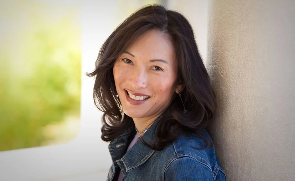 Denise Lee Yohn.jpg