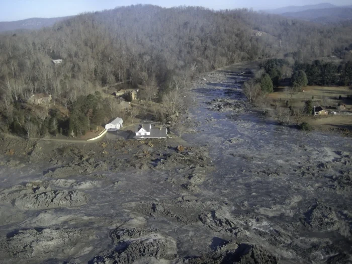 Coal ash spill in Kingston, TN. 