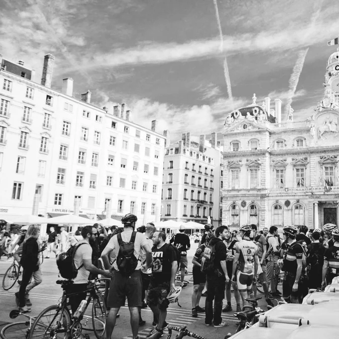 Dispatch from An Alleycat in Lyon, France [From BA 43-300]