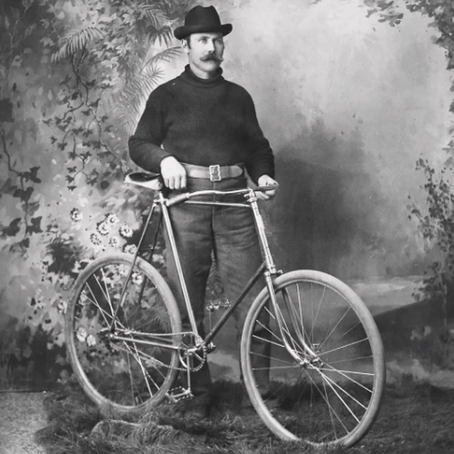 10th Anniversary | Yeoman on the Front Lines: A Commuter's Daily Diary [From BA 42-100]