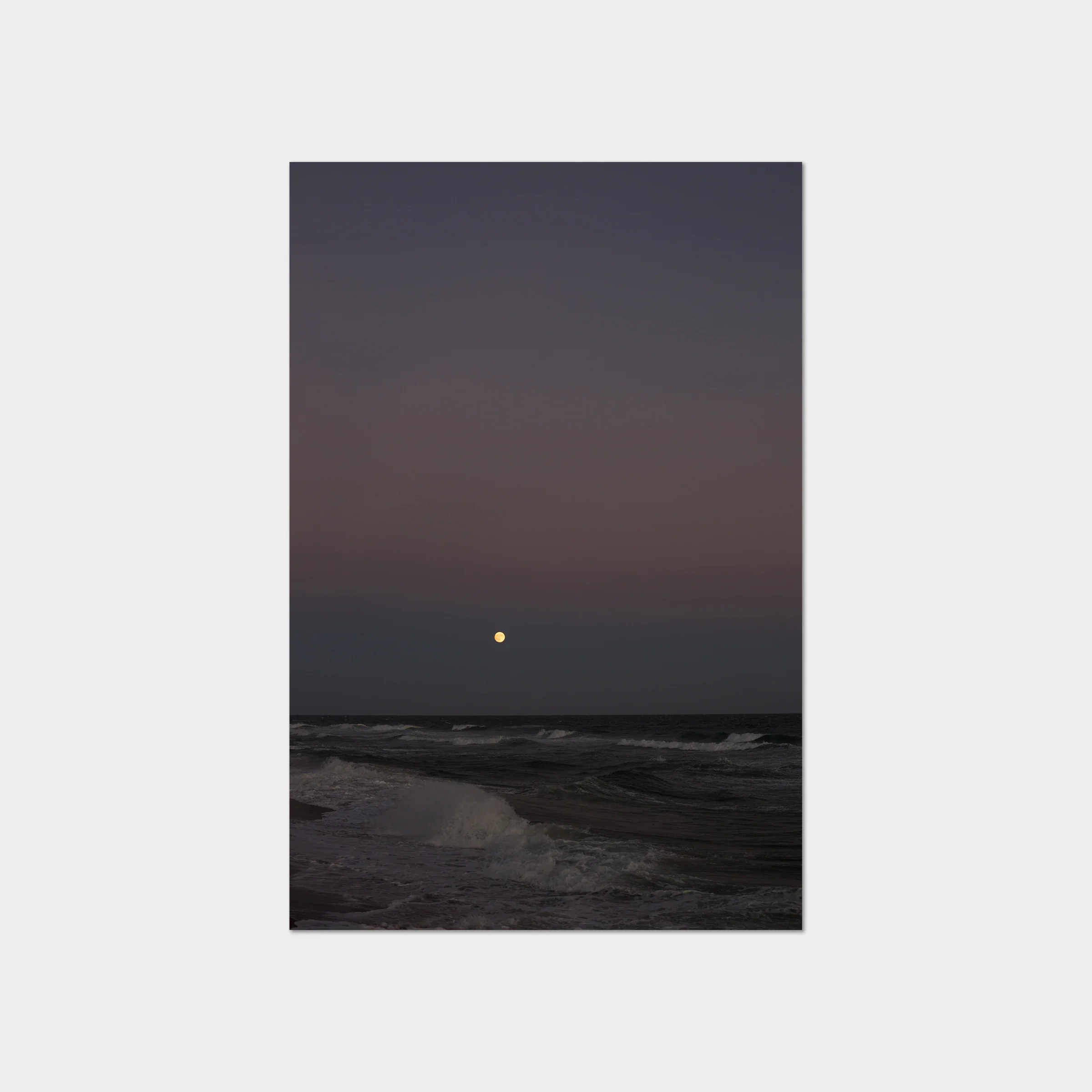 Wolfgang Tillmans, Moonrise October , 2017.